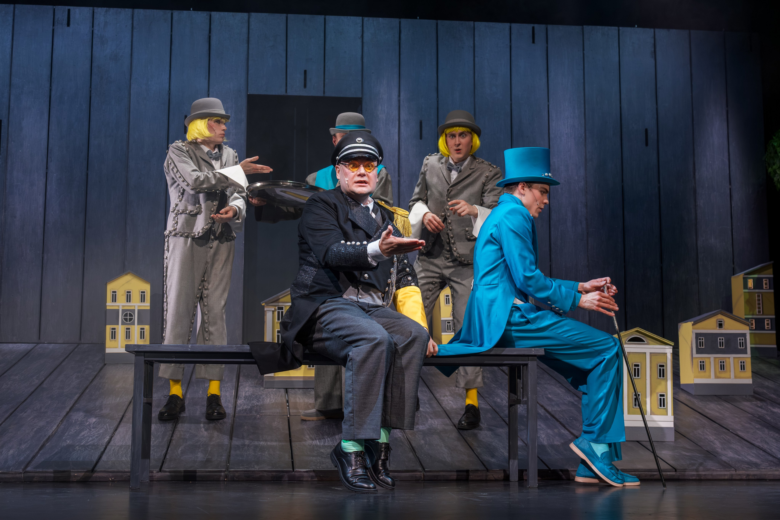 Театр Терезы Дуровой: Ревизор. Сайт фотографа Сергея Абрамова