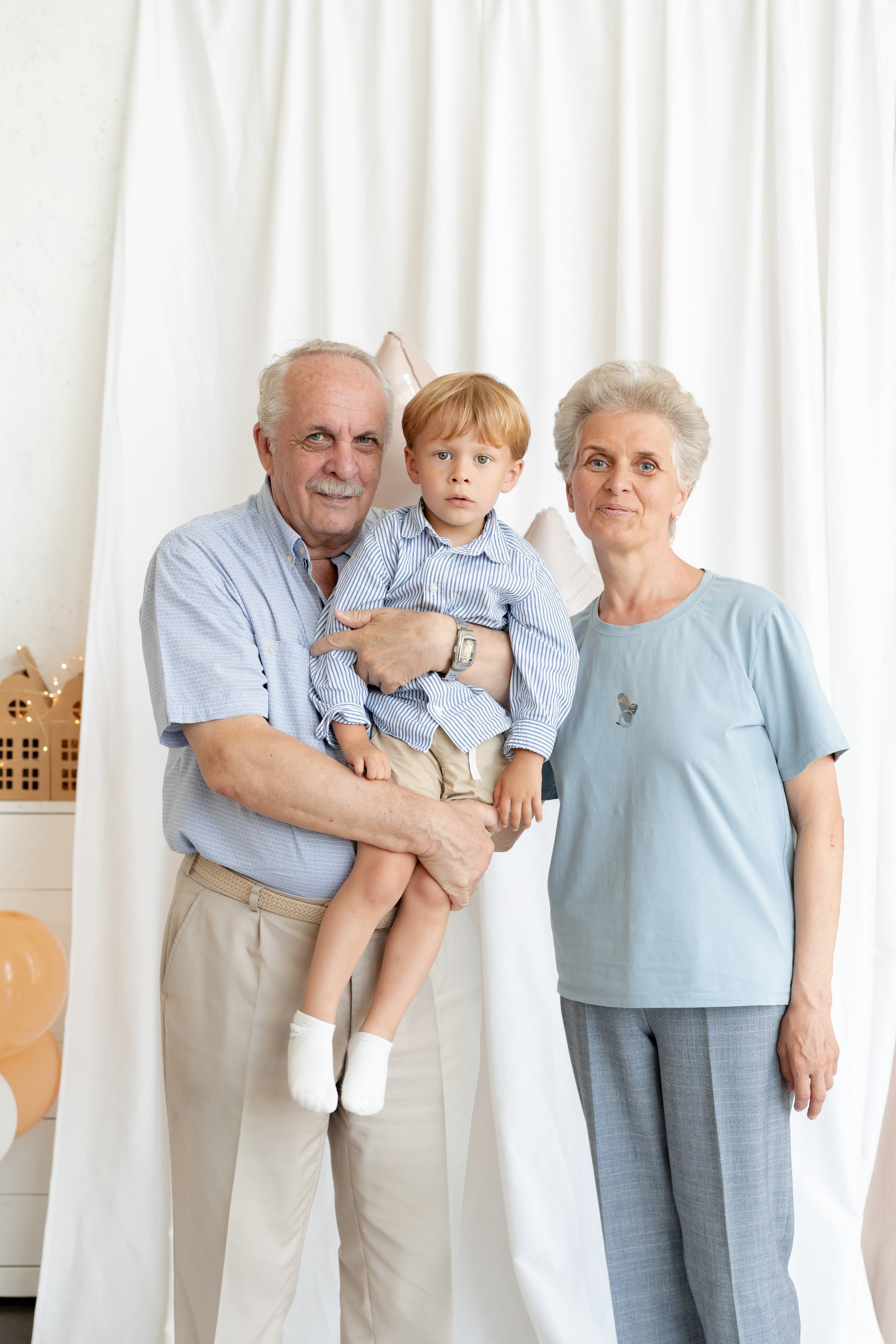 Эдвард с семьёй. Детская, семейная фотостудия в Санкт-Петербурге
