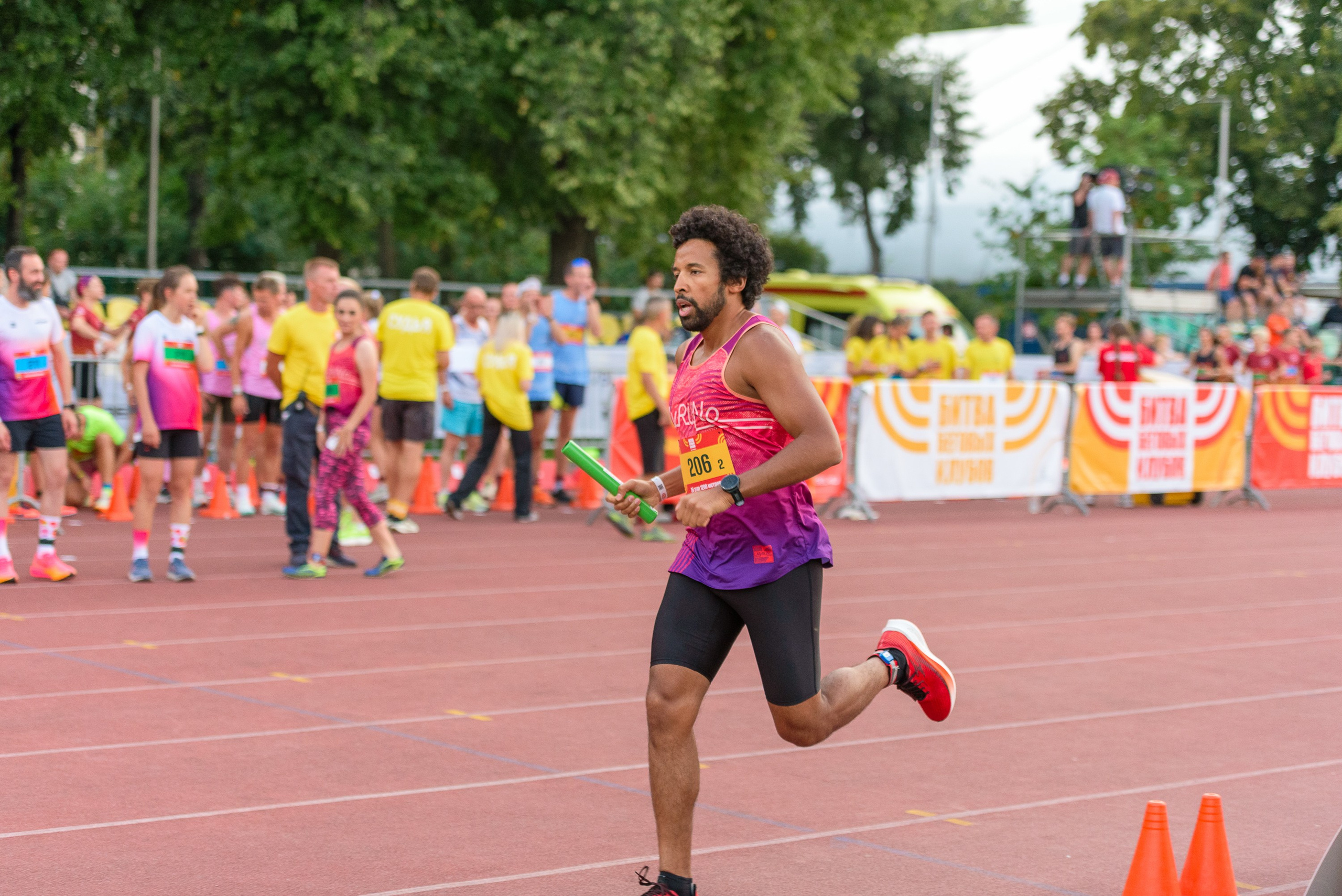 Битва беговых клубов. Репортажный фотограф Сергей Квартальнов