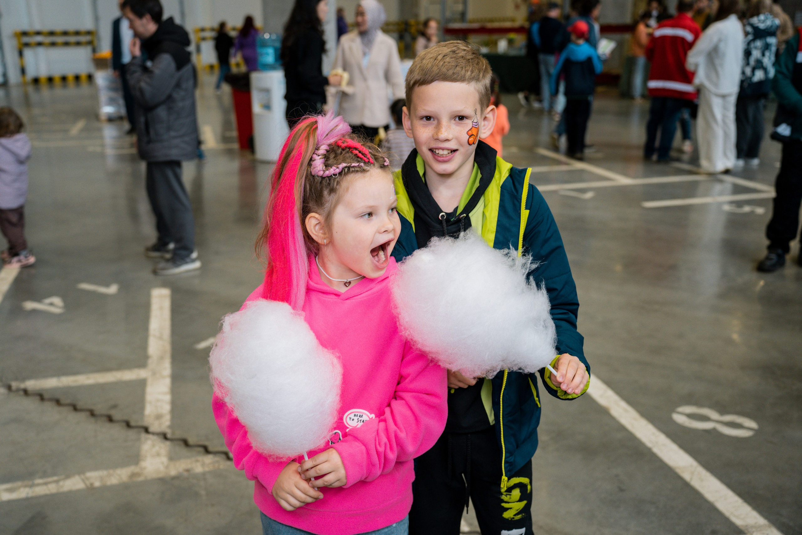 День детей в Пятерочке. Видеограф и Фотограф в Челябинске Ксения и Владимир Рюмины