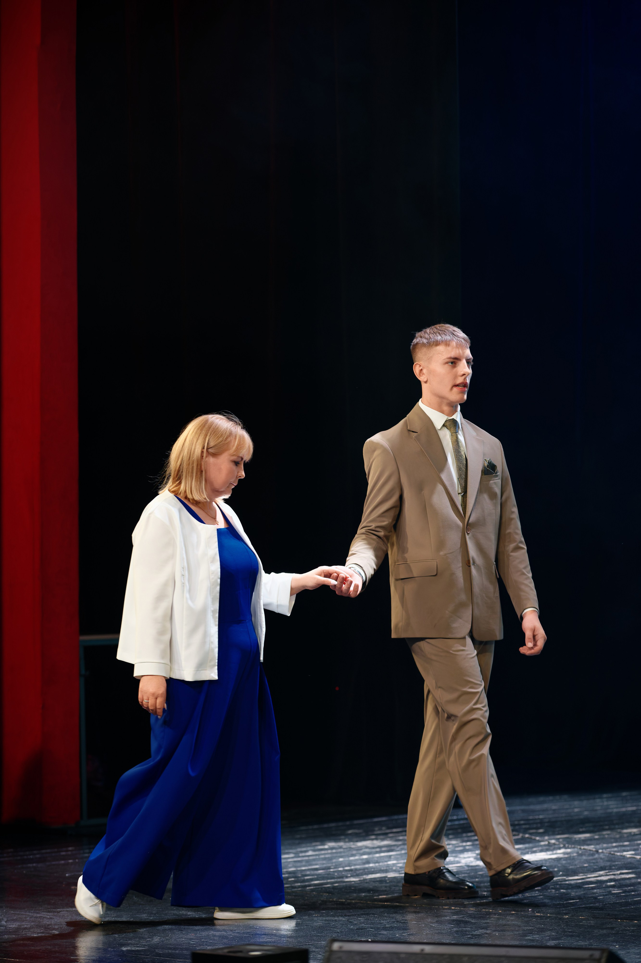 Выпускной школы 56 11Б. Семейный фотограф — Макс Белогрудов