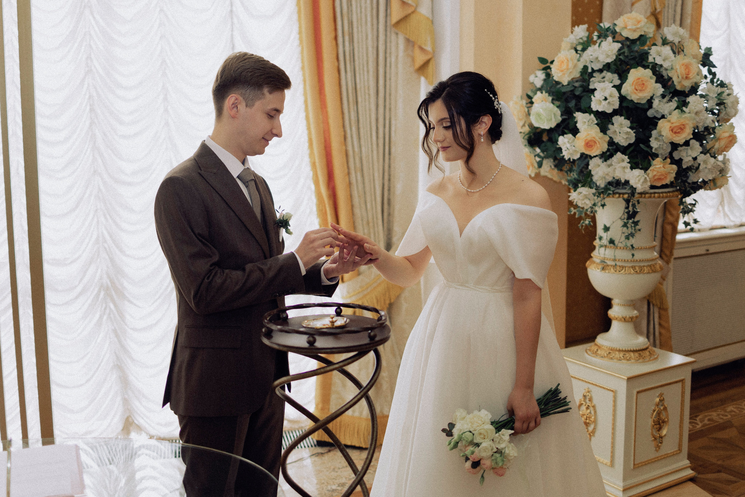 Дмитрий и Алина. Свадебный и портретный фотограф Тюмень