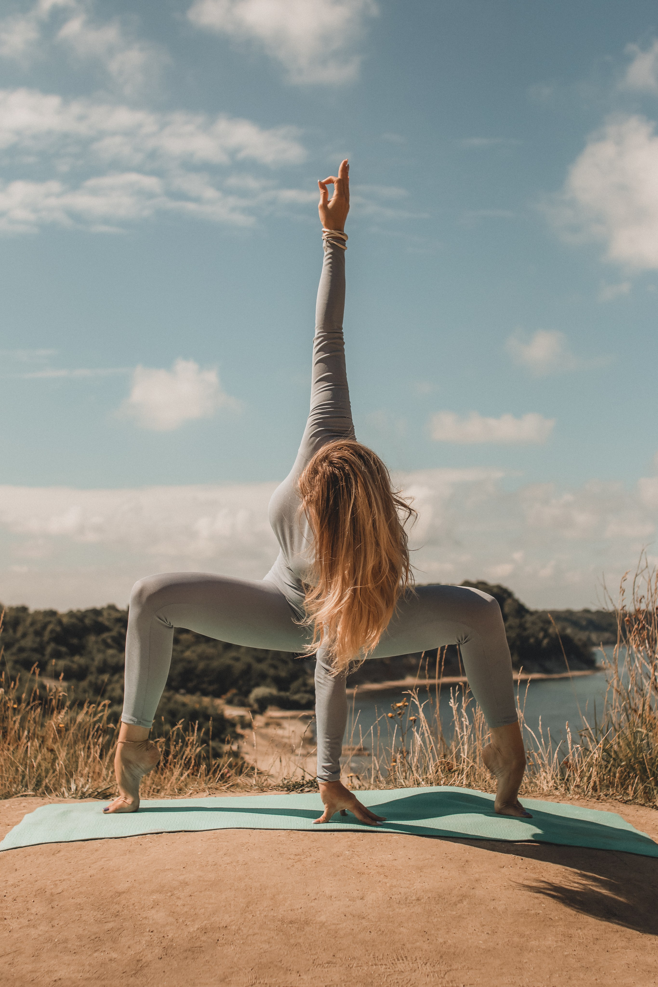 Yoga instructor. Женский и семейный фотограф в Калининграде Надежда Подлипинская
