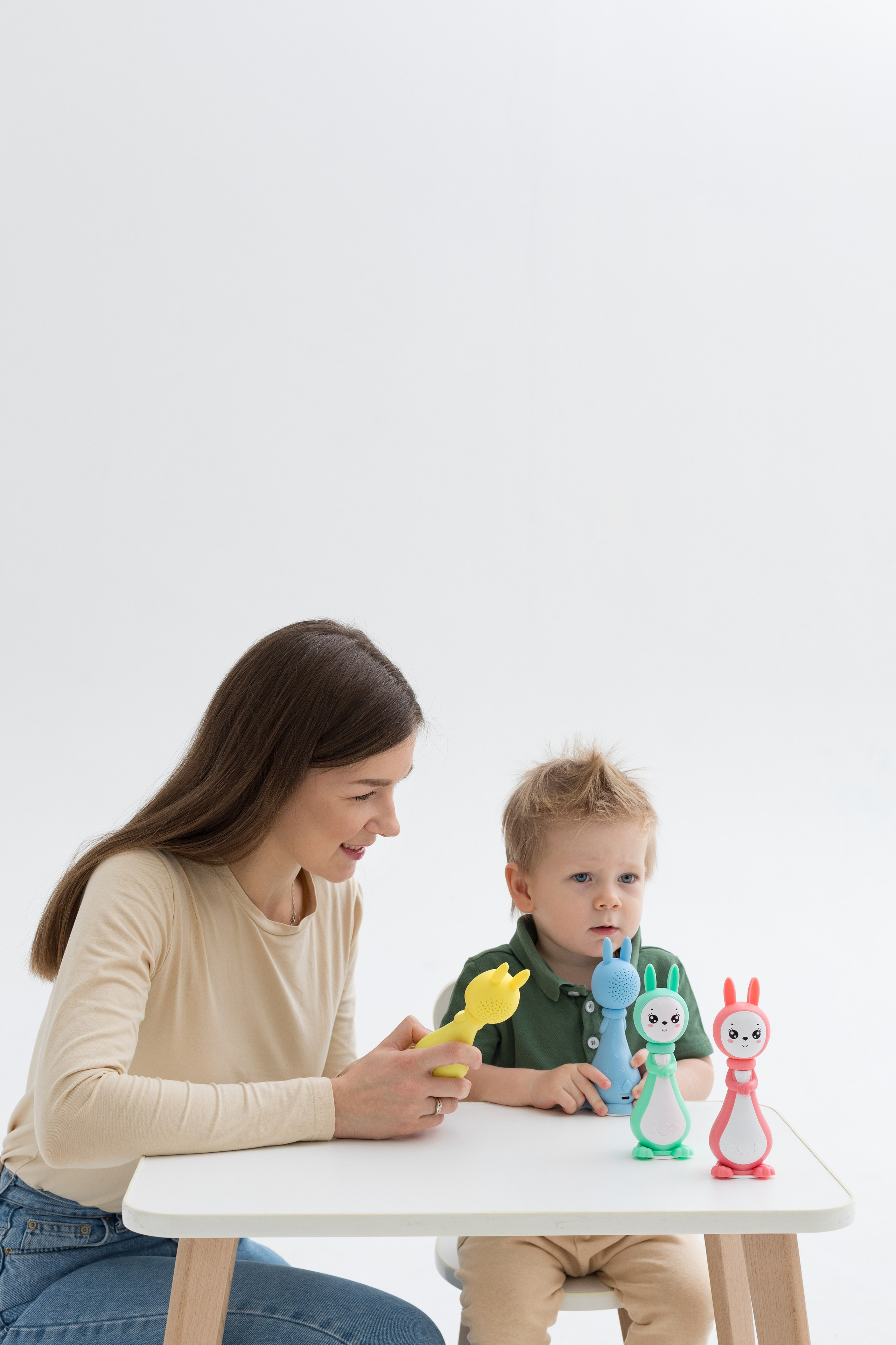 Съемка для детского бренда berttoys. Детский и контент фотограф Надя Волкова Санкт-Петербург