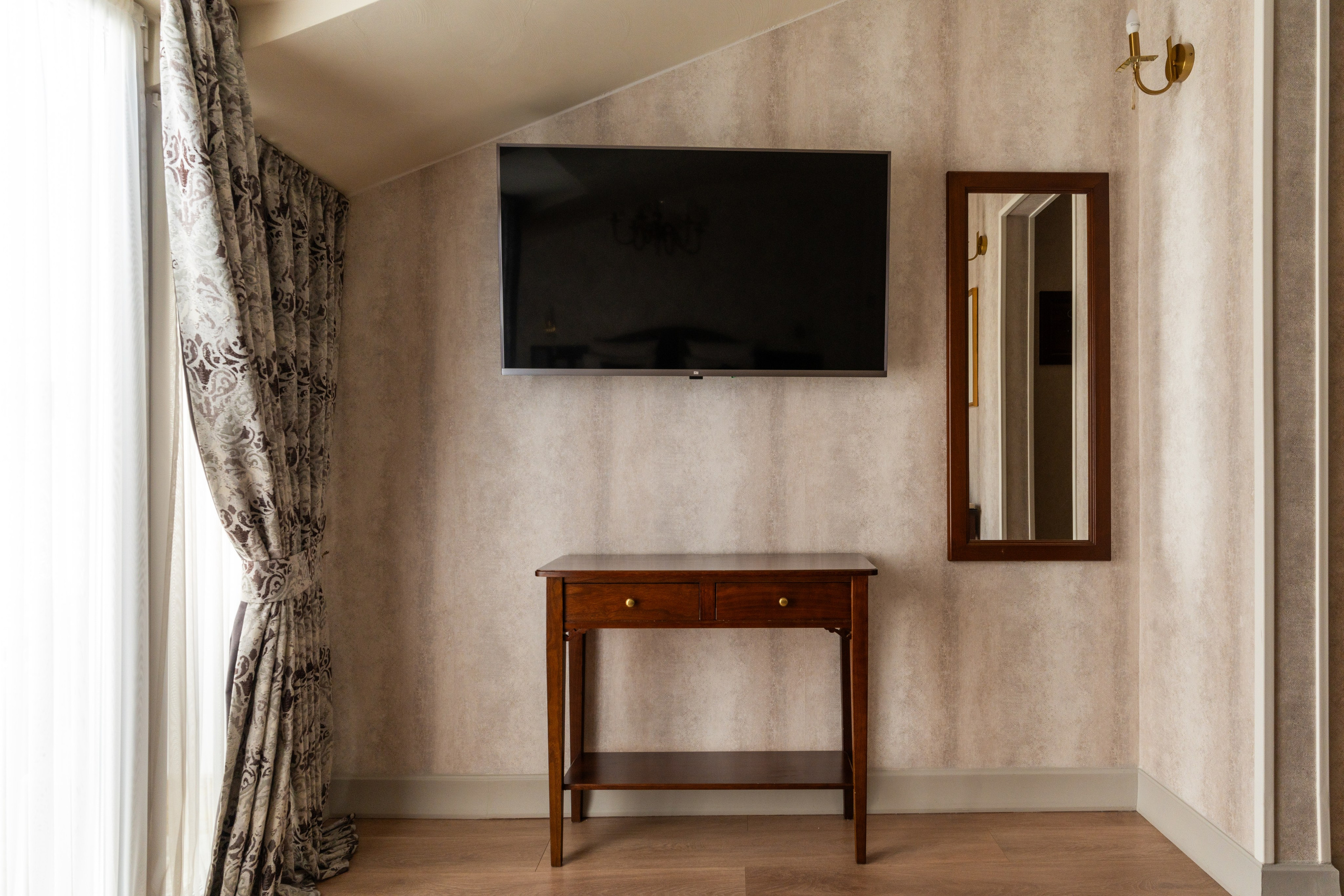 Интерьерная съёмка отеля «Мария» в Санкт-Петербурге