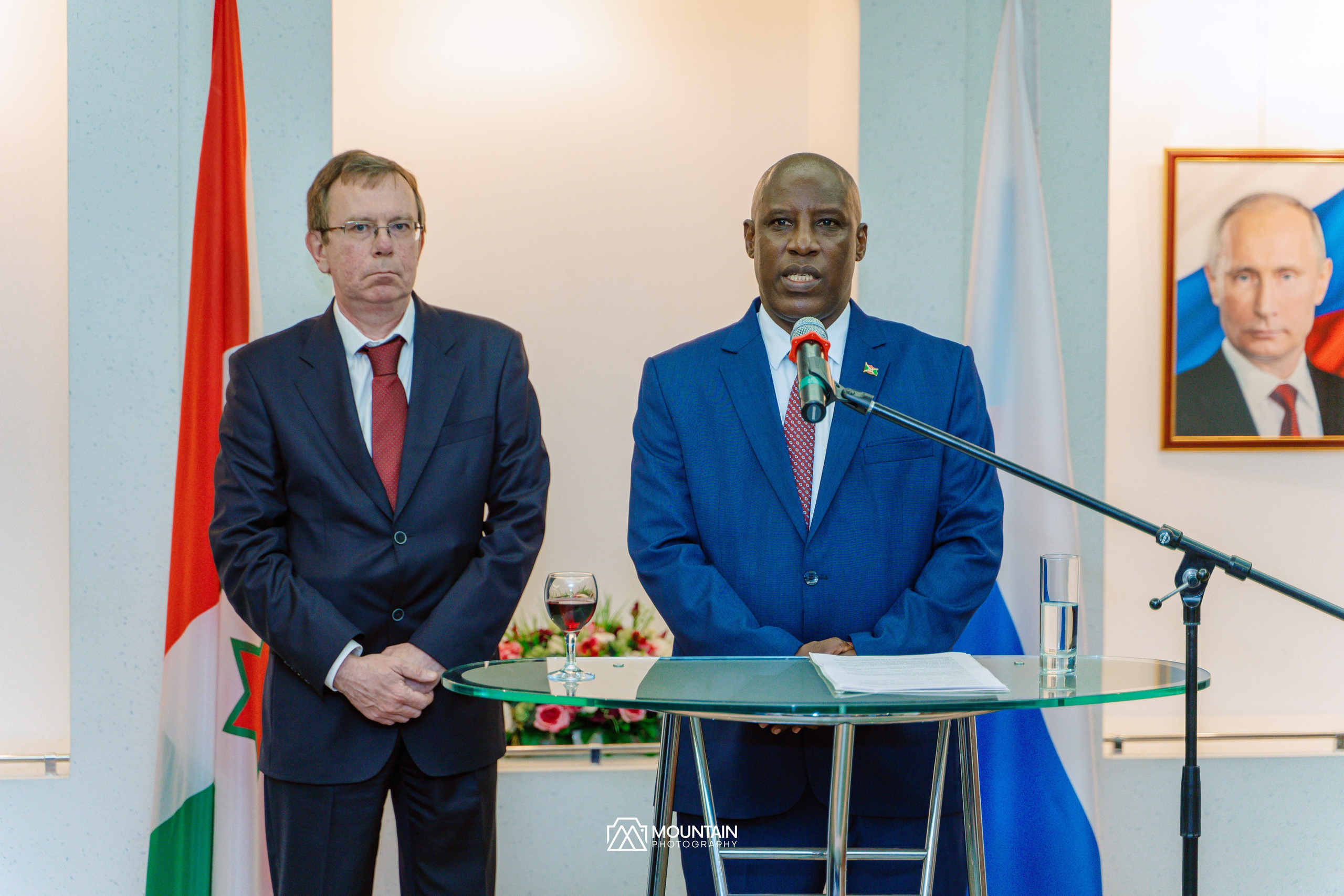 Burundi Indepence Celebration. Photographer based in moscow Peter Tchana