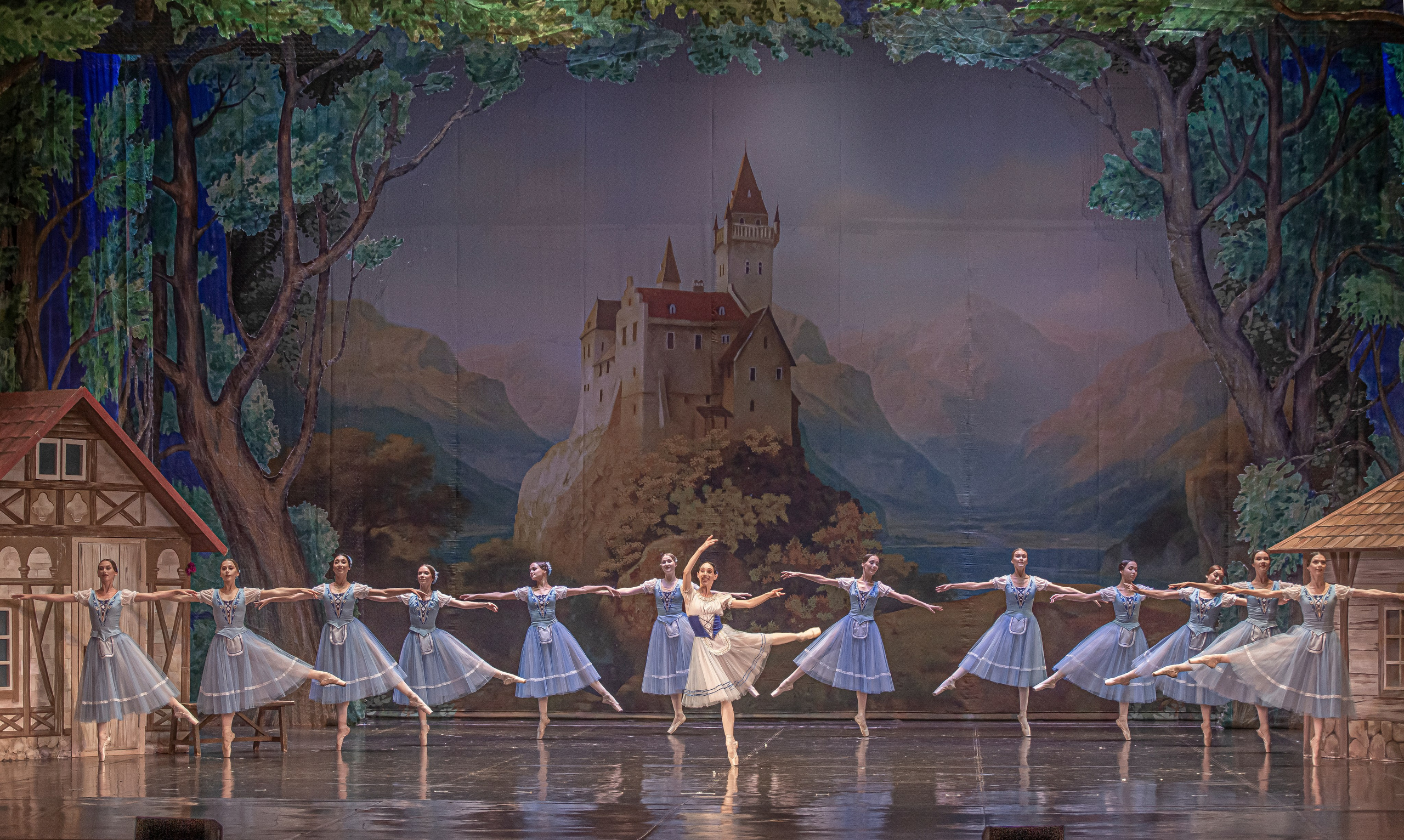 Жизель балет Марийского театра оперы и балета на сцене Зимнего театра. Фотограф в Сочи Юрий Шептаев