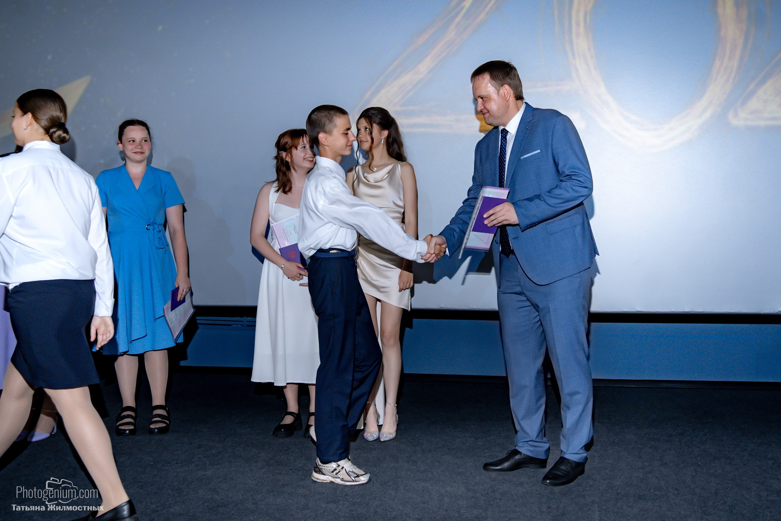 Выпускной 9"Д» класс школа № 35. Фотограф Нижний Новгород Татьяна Кейод