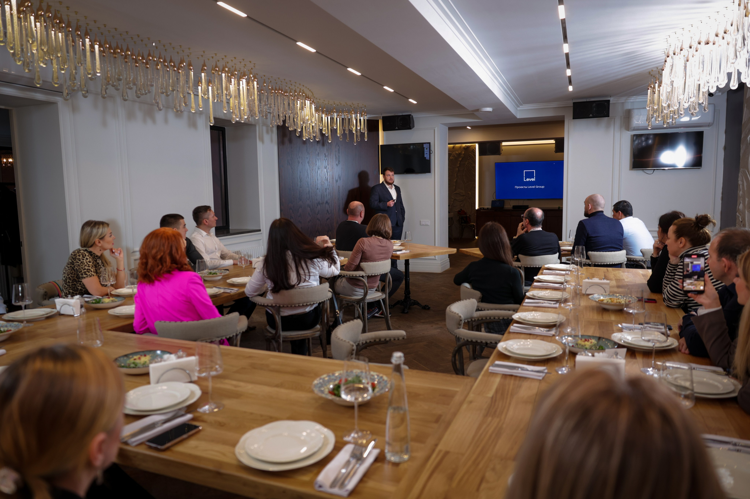 Бизнесс завтрак Level Group. Свадебный фотограф Астрахань