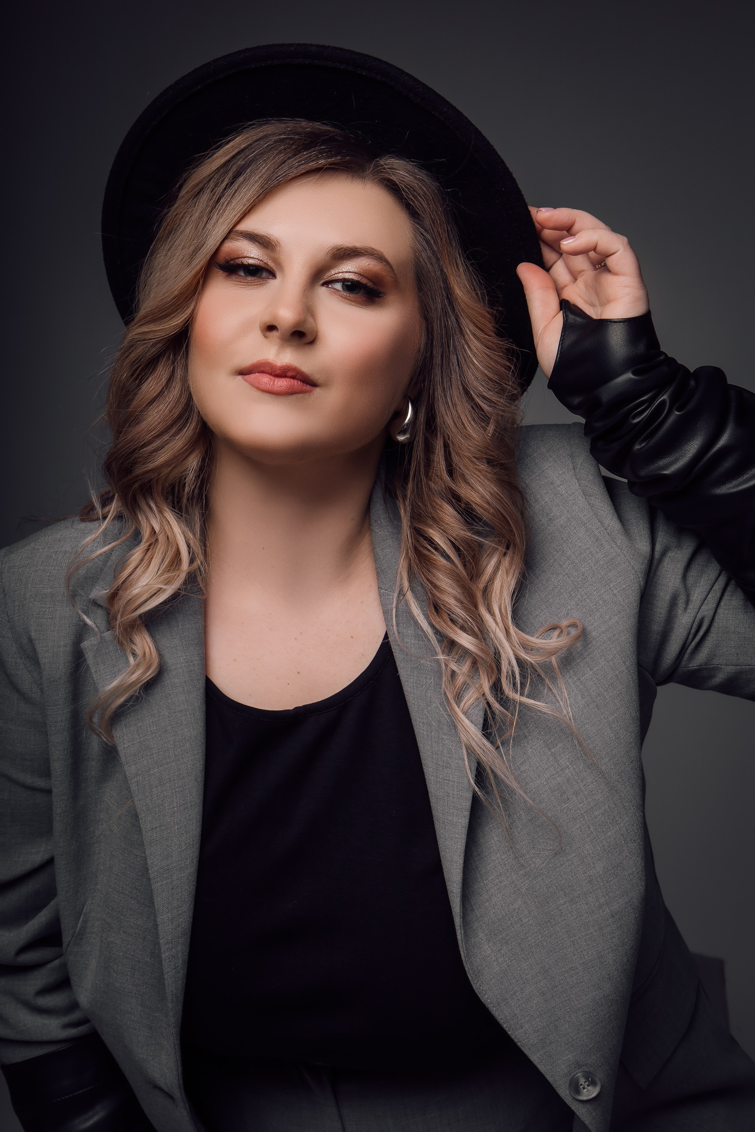 Александра