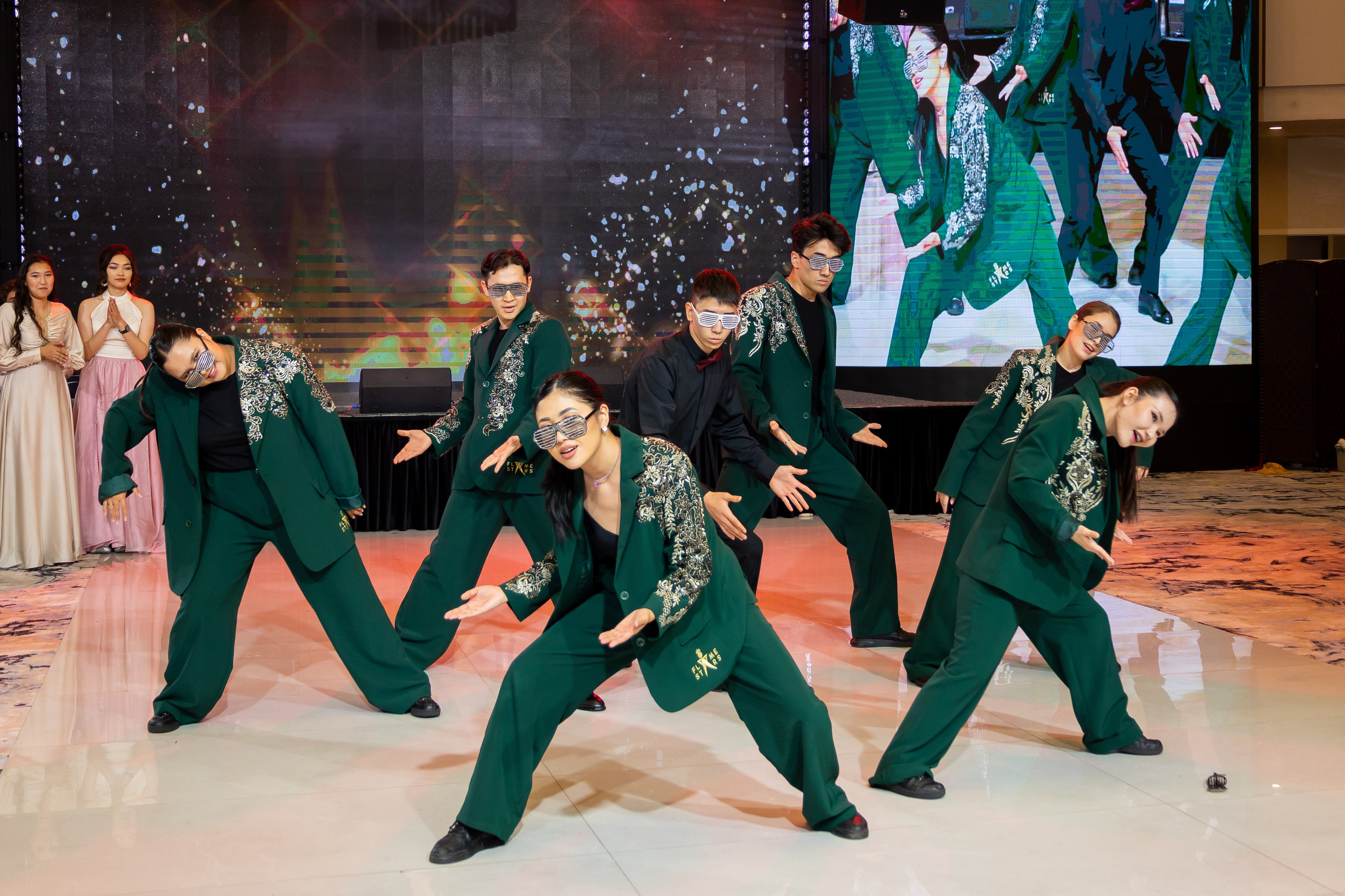 Выпускной вечер | Встреча рассвета. Фото и видеосъемка в Алматы