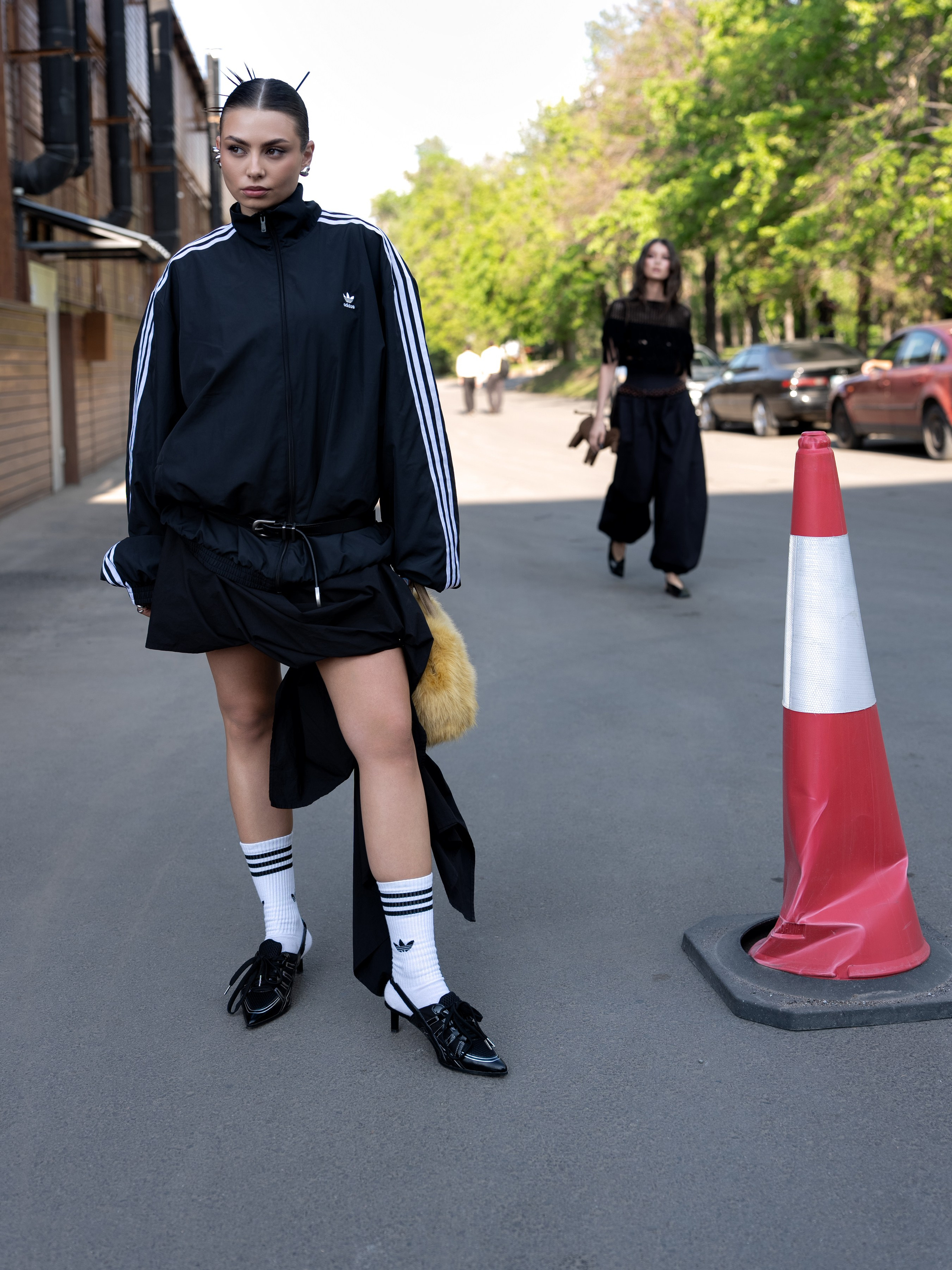 Visa Fashion Week Almaty Pre-Fall 2026 April StreetStyle Day 2. Сайт Алматинского НЮ АРТ, будуар и фэшн фотографа Дениса Карпенко