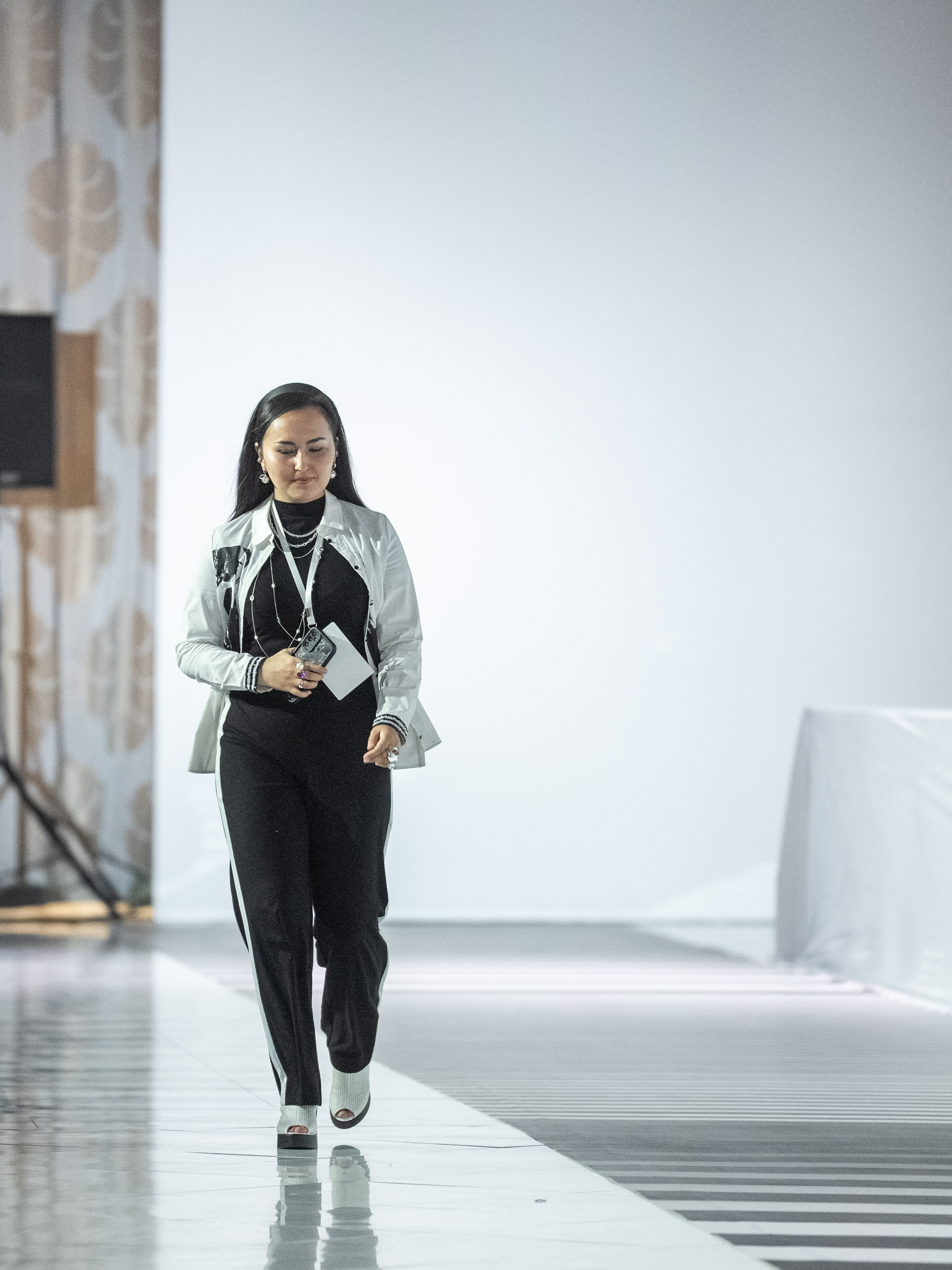 New Generation-OPEN WAY. Сайт Алматинского НЮ АРТ, будуар и фэшн фотографа Дениса Карпенко