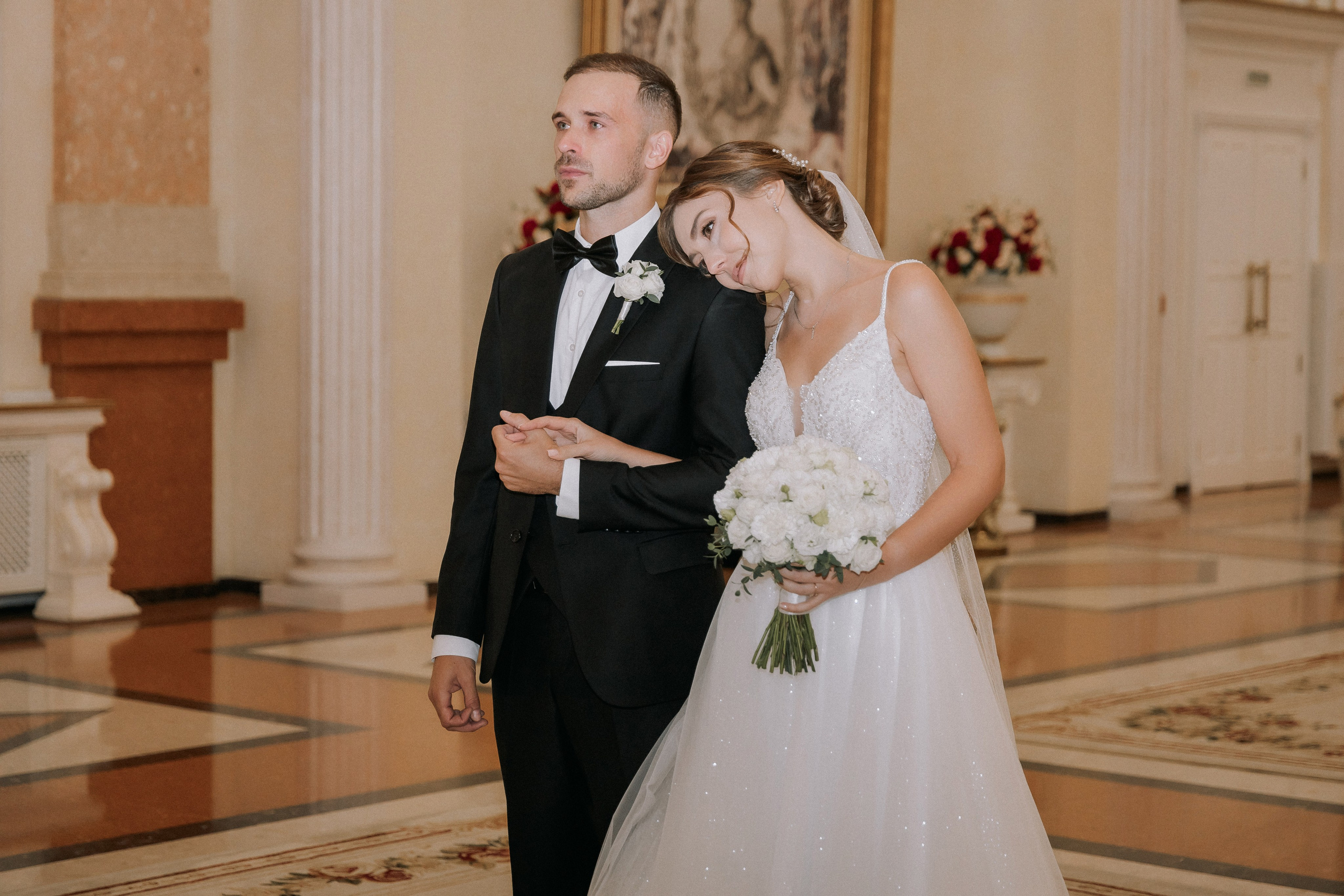 Свадебная прогулка Екатерины и Евгения. Свадебная фотография. Арина Рубах