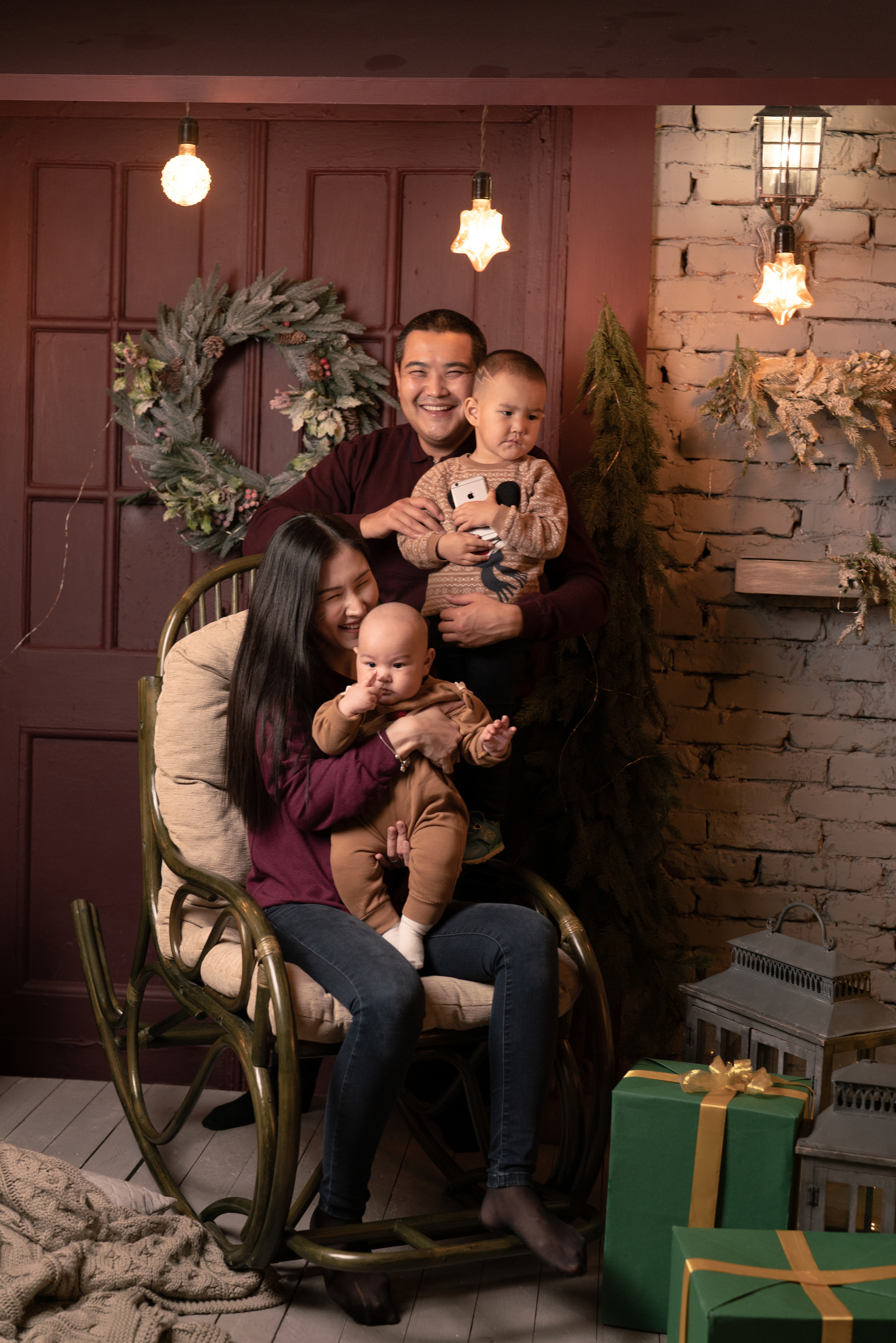 Семья Талапа и Альмиры. Фотограф Алматы, курс по Фотографии в Алматы. Дмитриева Наталья