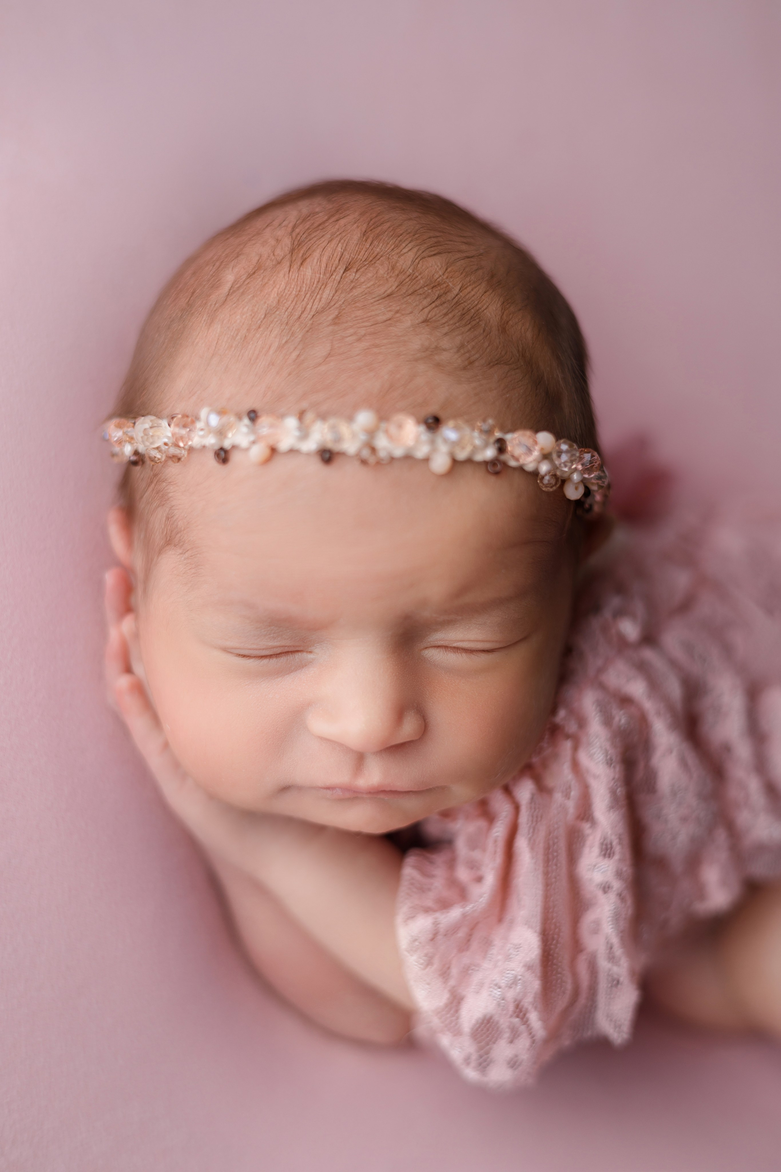 Амалия. Евгения Горбунова фотограф новорожденных в Новом Уренгое