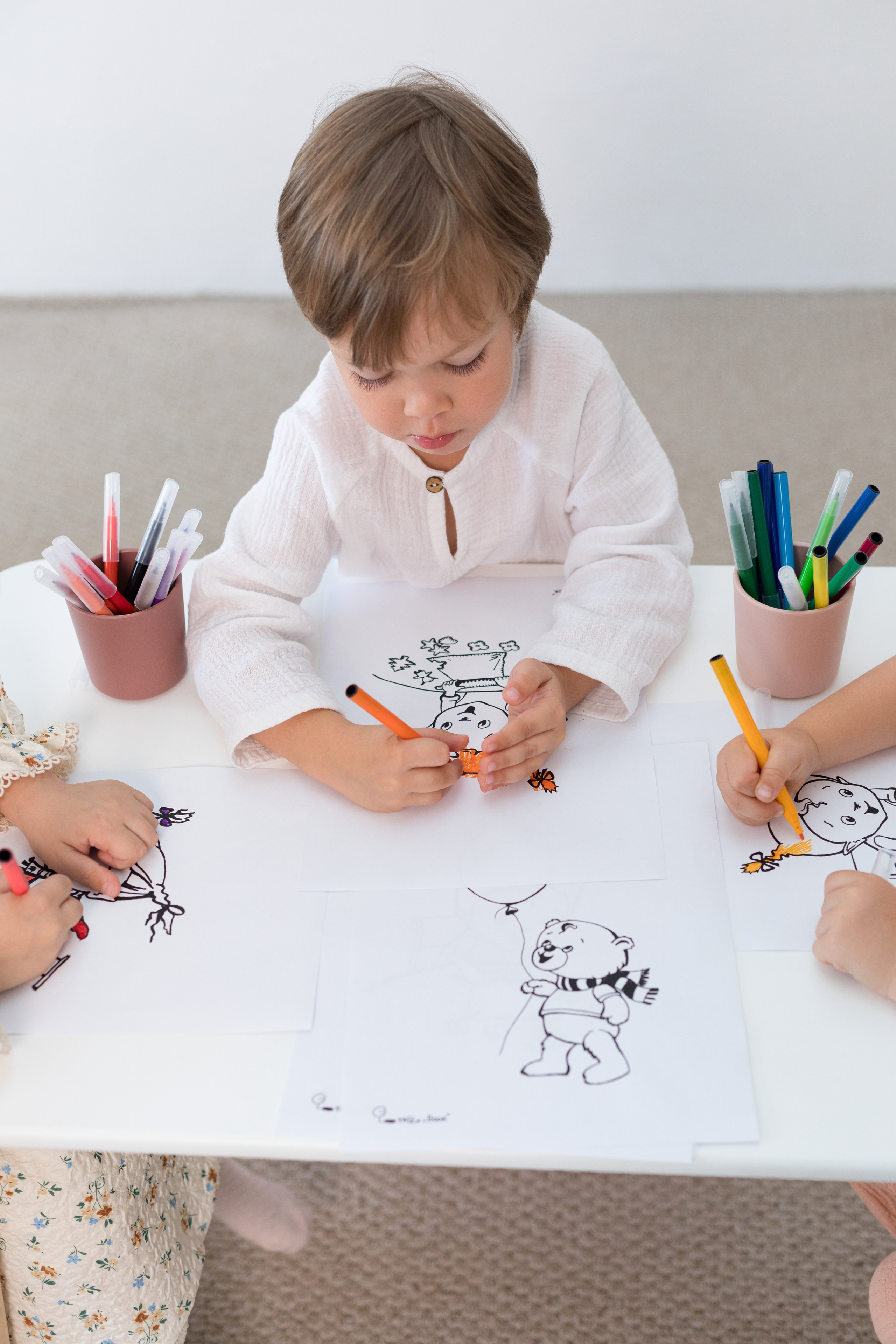 Студийная съемка контента для детского книжного издательства. Детский и контент фотограф Надя Волкова Санкт-Петербург