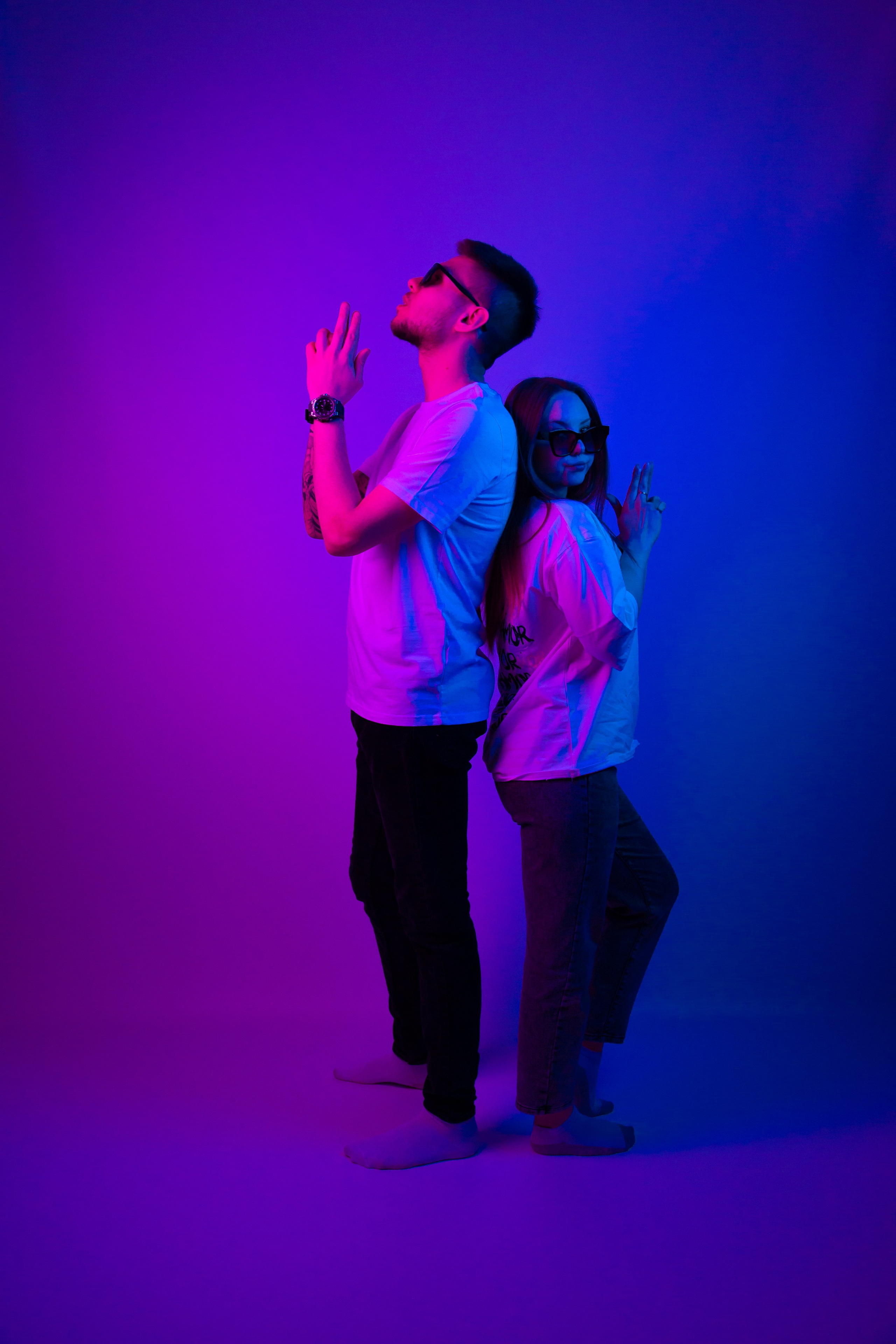 Фотосессия с цветным светом. Фотостудия автопортрета DOUBLE-YOU в Сургуте