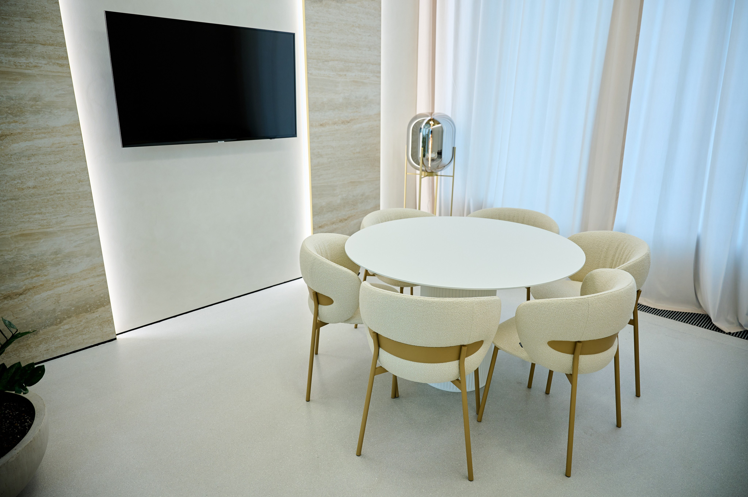 Интерьерная съёмка для Офиса продаж Primavera. Репортажный фотограф в Москве, Сергей Торунов