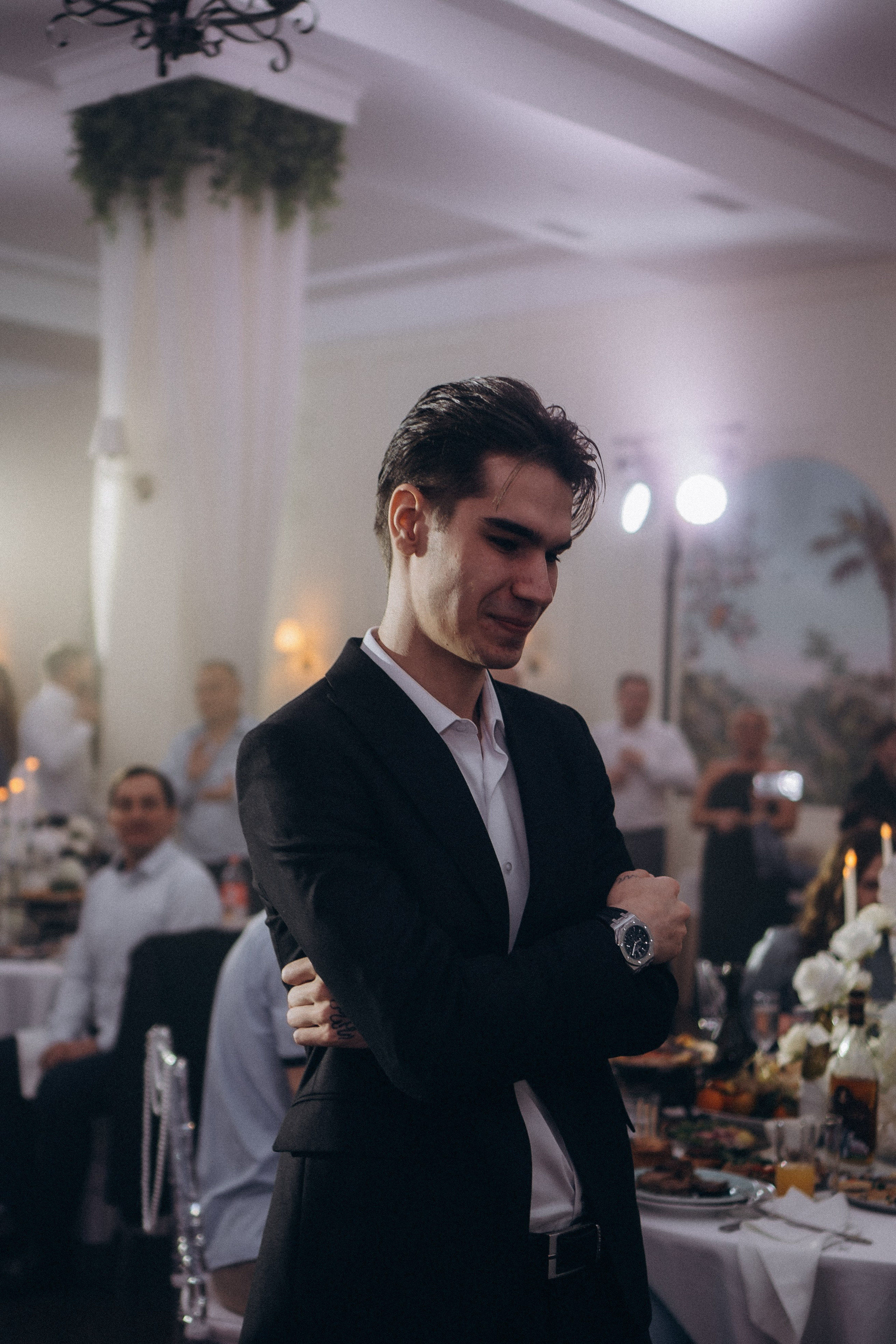 СВАДЕБНАЯ СЬЕМКА СБОРОВ В ОТЕЛЕ И ВЫЕЗД НА ЦЕРЕМОНИЮ (СНЯТО В СИБИРЕ В НИЖНЕВАРТОВСКЕ). Профессиональный фотограф, Санкт-Петербург — Виктория Богомолова