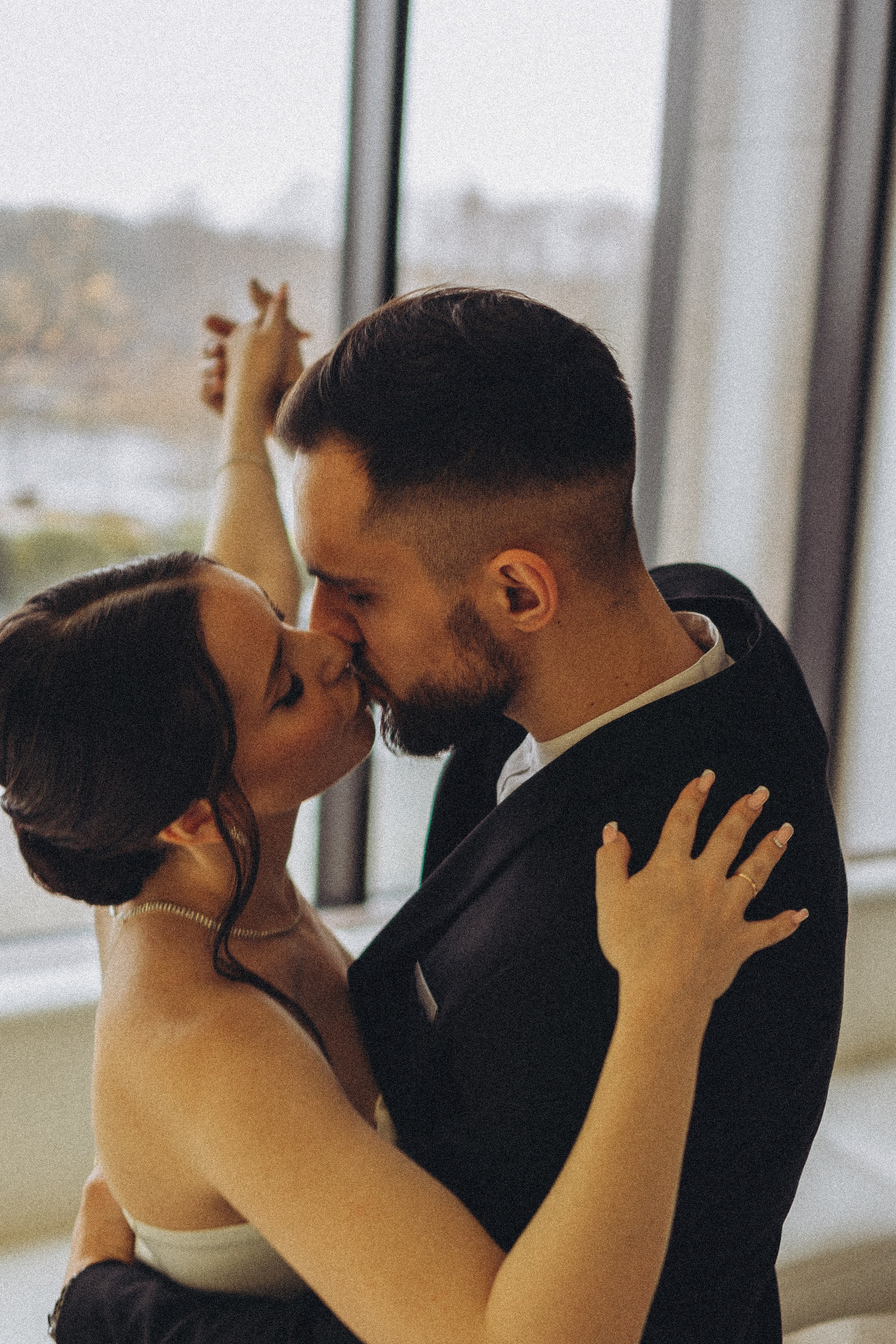 СВАДЕБНАЯ СЬЕМКА СБОРОВ ЖЕНИХА И НЕВЕСТЫ В ОТЕЛЕ И ТАКЖЕ ФОТОСЕССИИЯ В ОТЕЛЕЕ МЕГАПОЛИС БРЯНСК. Профессиональный фотограф, Санкт-Петербург — Виктория Богомолова