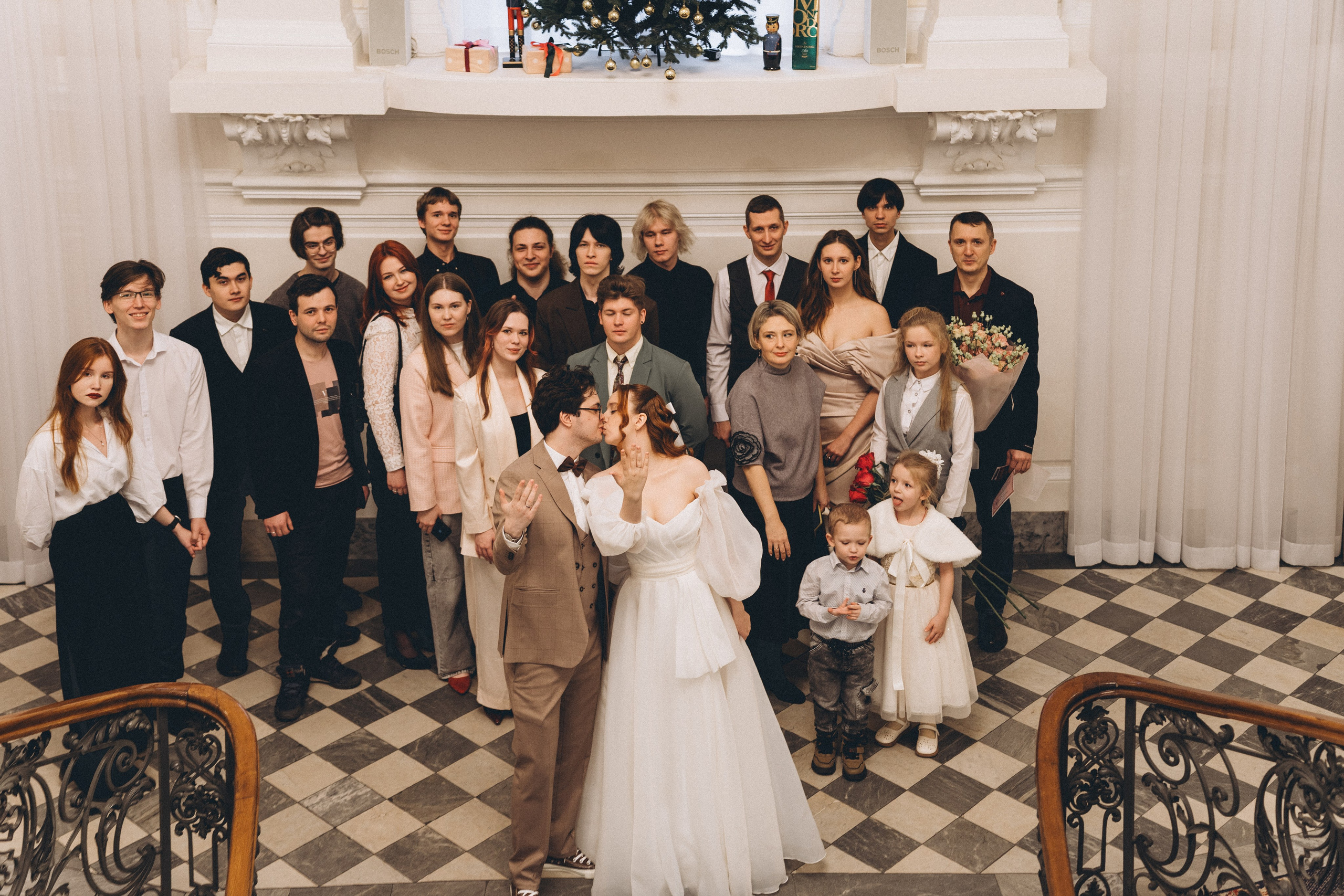 СВАДЕБНАЯ СЬЕМКА ВО ВТОРОМ ДВОРЦЕ С ГОСТЯМИ И ПРОГУЛКА В ТАВРИЧЕСКОМ САДУ. Профессиональный фотограф, Санкт-Петербург — Виктория Богомолова