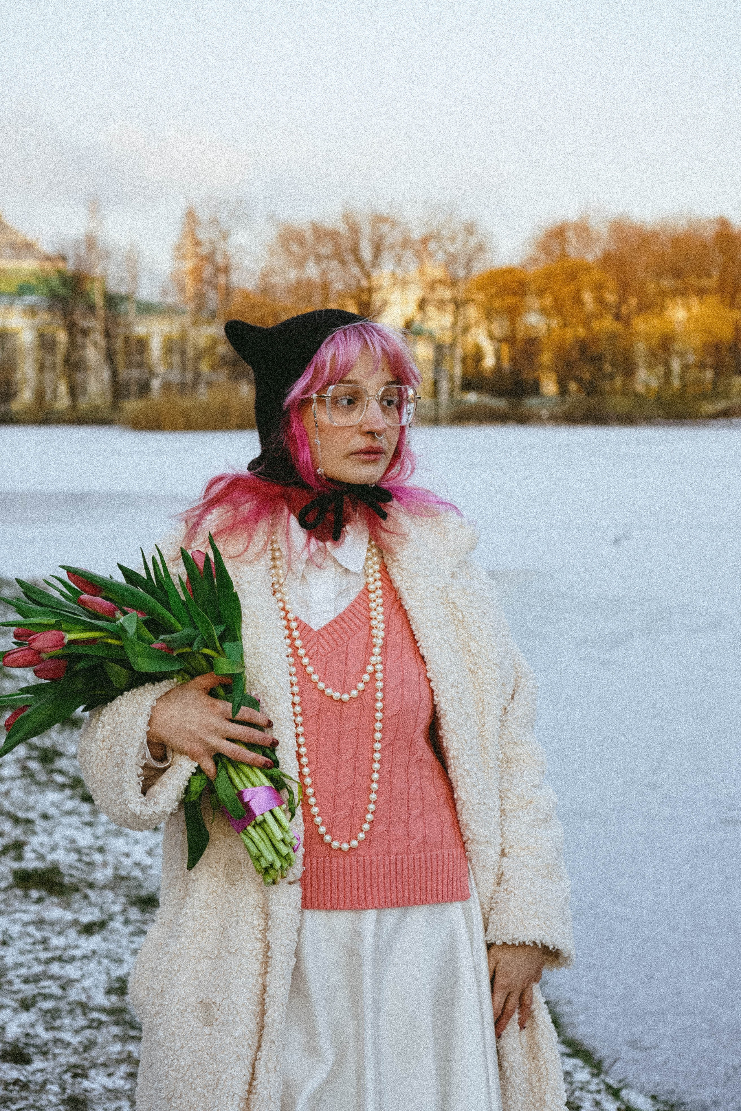 Прогулочная фотосессия с тюльпанами. Профессиональный фотограф, Санкт-Петербург — Виктория Богомолова