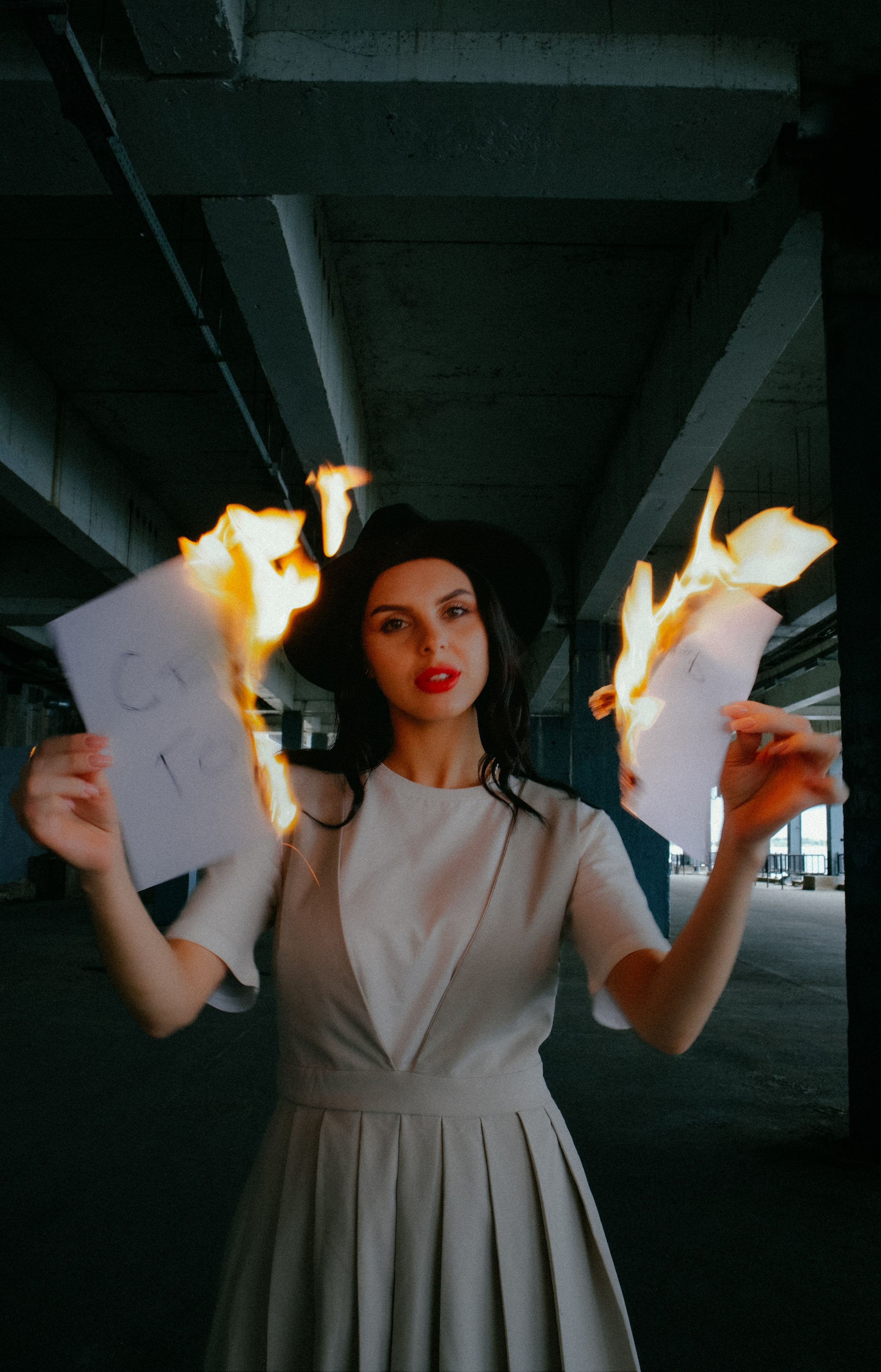 Сентябрь горит. Портретный и уличный фотограф в Санкт-Петербурге Сергей Кутьин