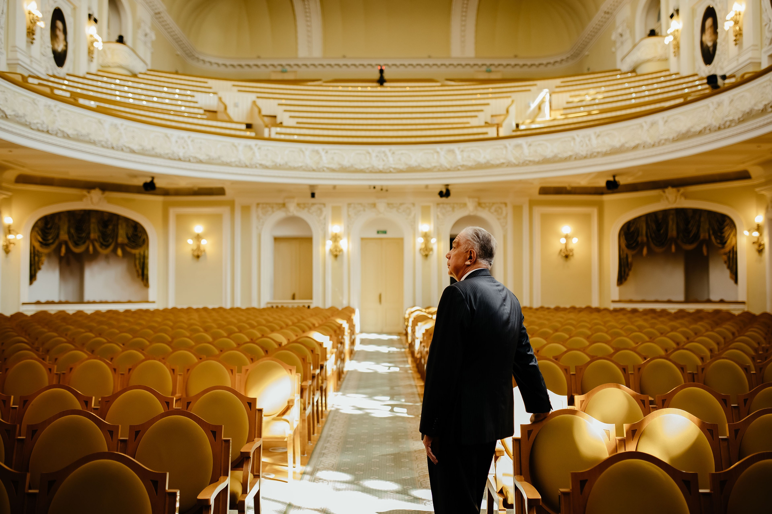 Виталий Кривцов Профессиональный репортажный фотограф сниму ваше мероприятие стильно, эмоционально и креативно. Репортажный, event, концертный и backstage фотограф из Москвы Виталий Кривцов