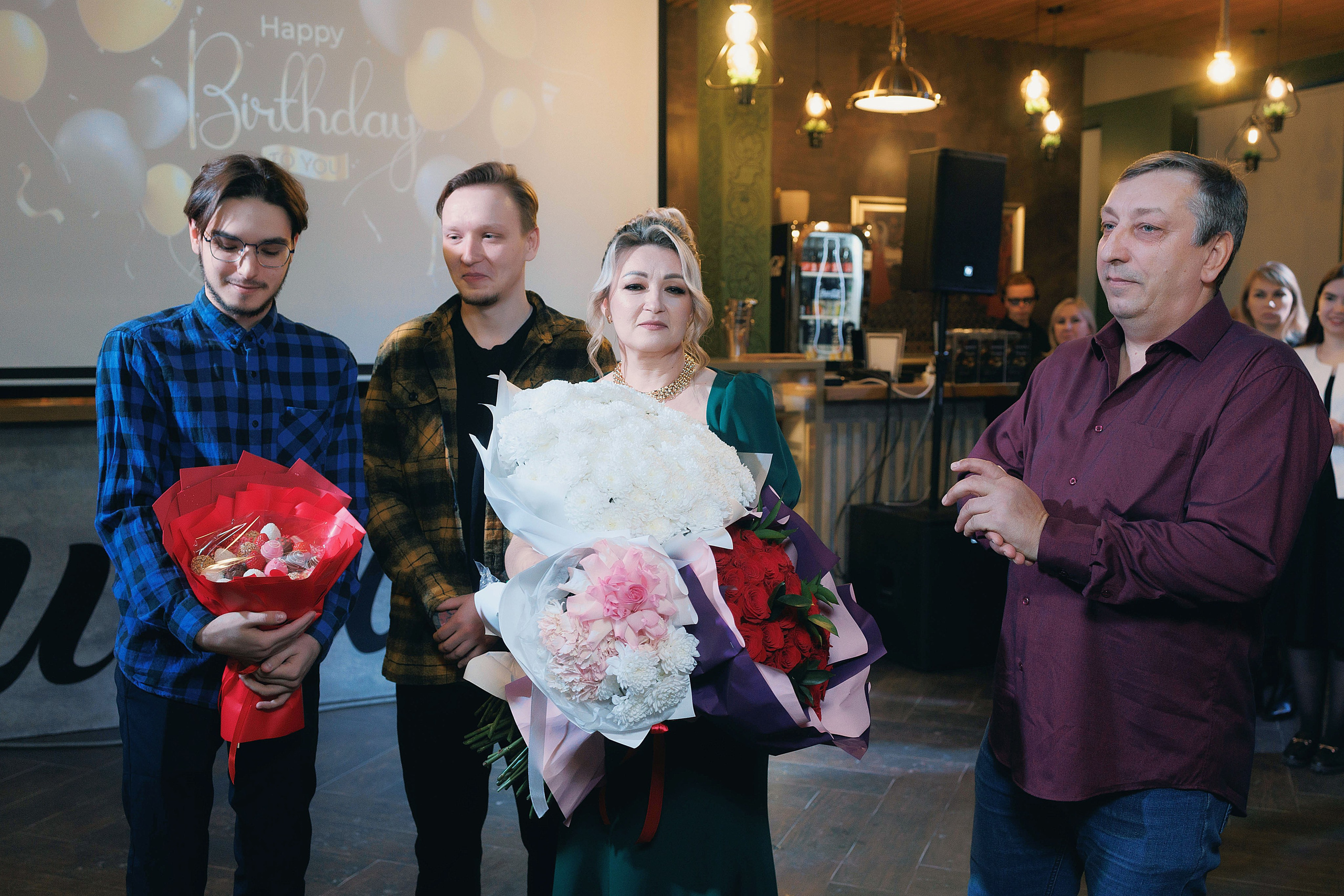 Ольга. Ведущая Екатерина Абакумова. Диджей Евгений Тупицин. Портретный и репортажный фотограф в Чебоксарах Андриян Чаркин