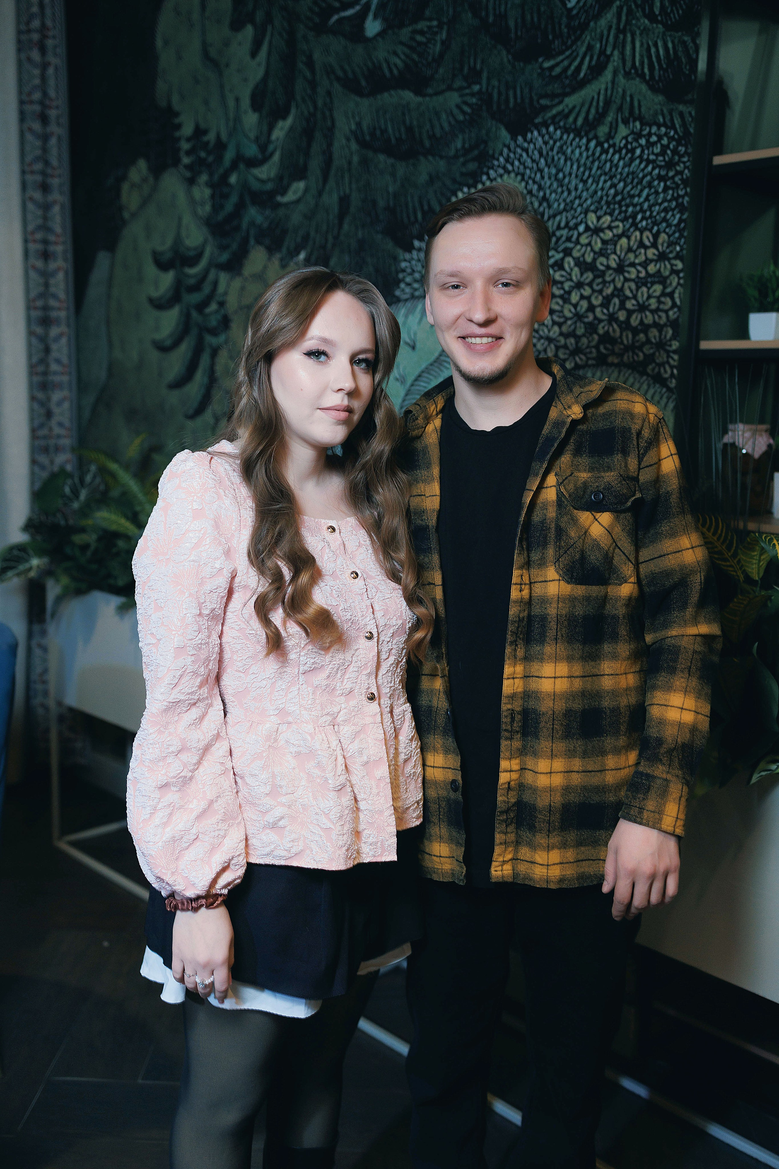 Ольга. Ведущая Екатерина Абакумова. Диджей Евгений Тупицин. Портретный и репортажный фотограф в Чебоксарах Андриян Чаркин