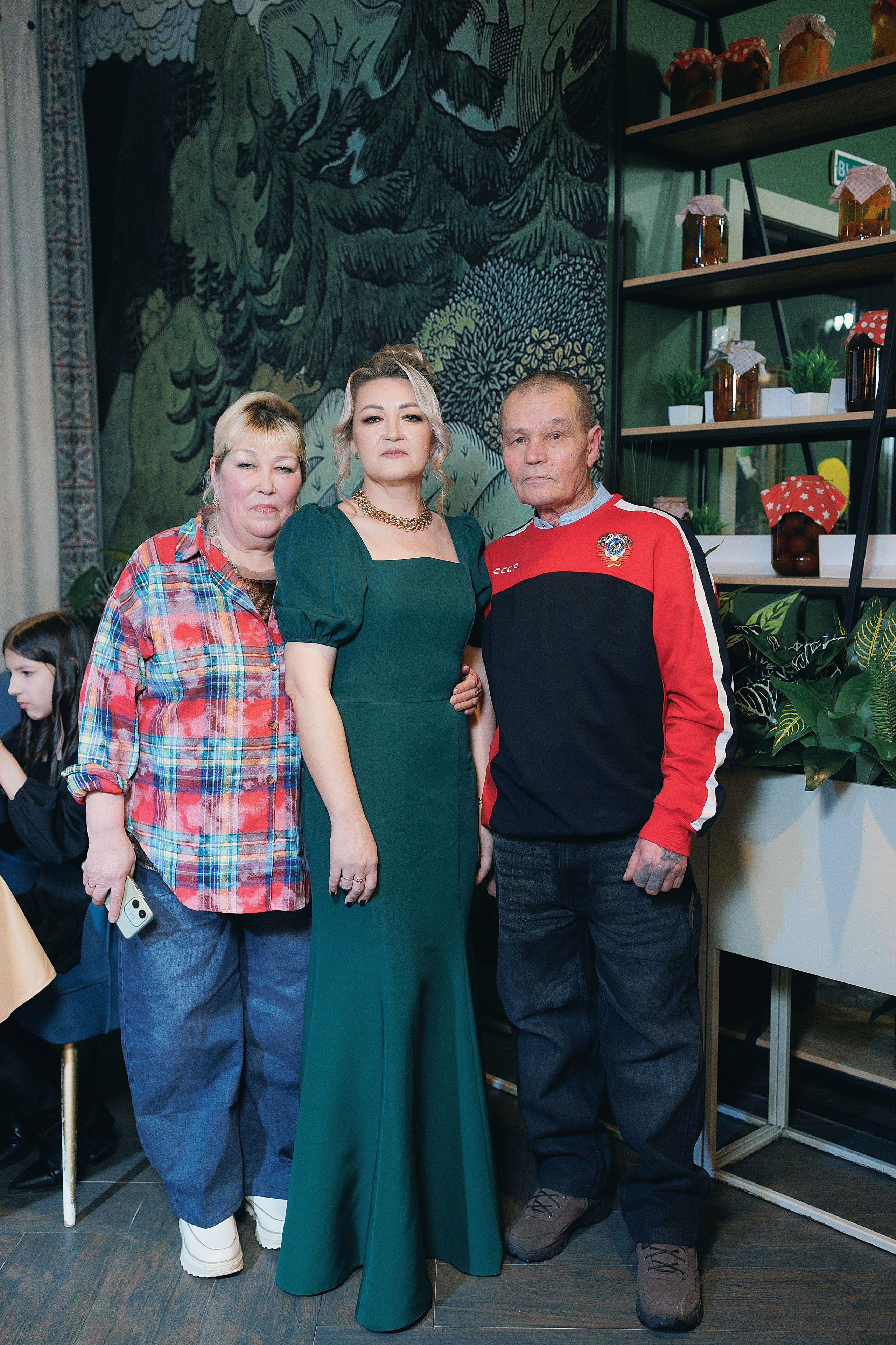 Ольга. Ведущая Екатерина Абакумова. Диджей Евгений Тупицин. Портретный и репортажный фотограф в Чебоксарах Андриян Чаркин