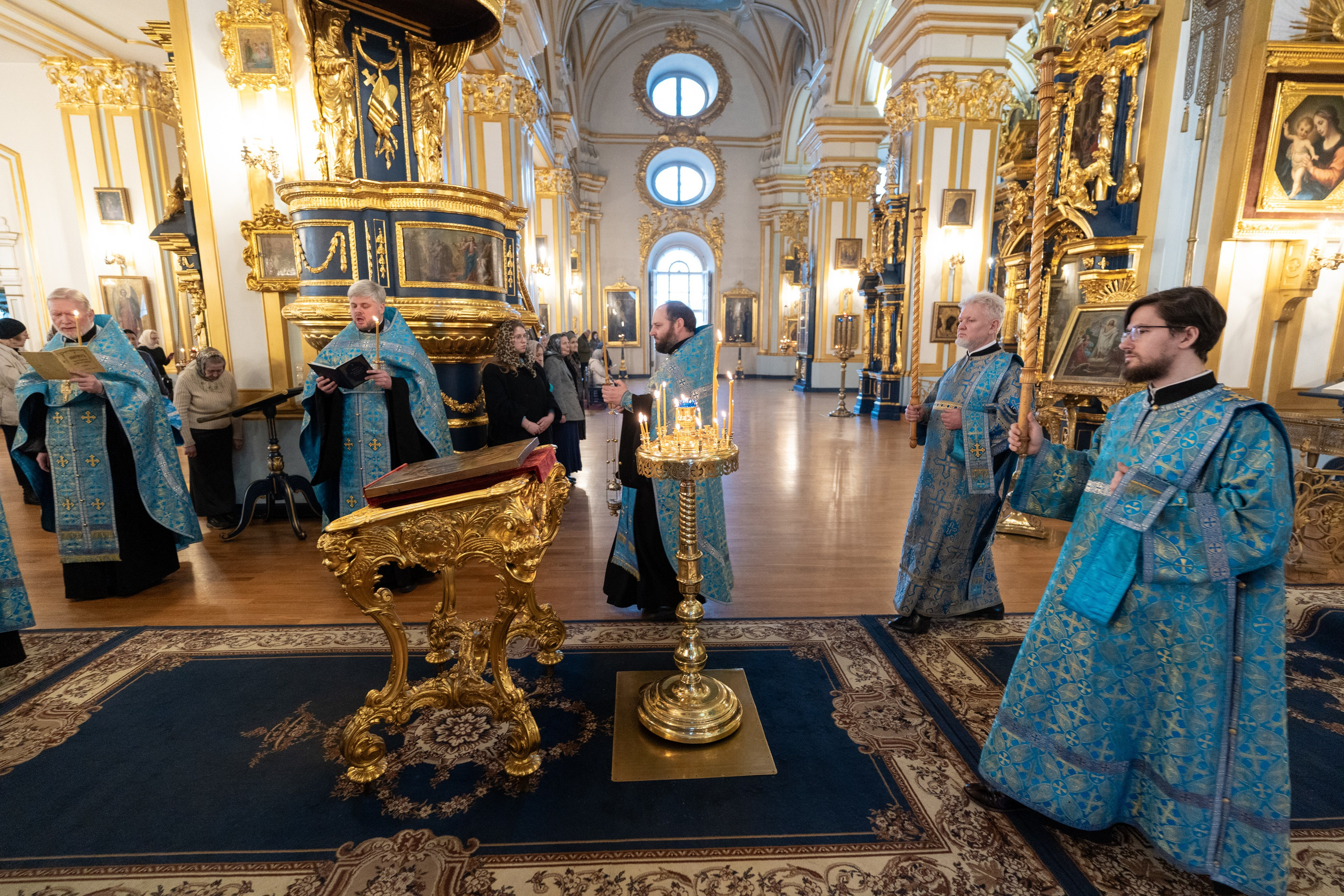 Утреня с акафистом Пресвятой Богородице. НИКОЛО-БОГОЯВЛЕНСКИЙ МОРСКОЙ СОБОР