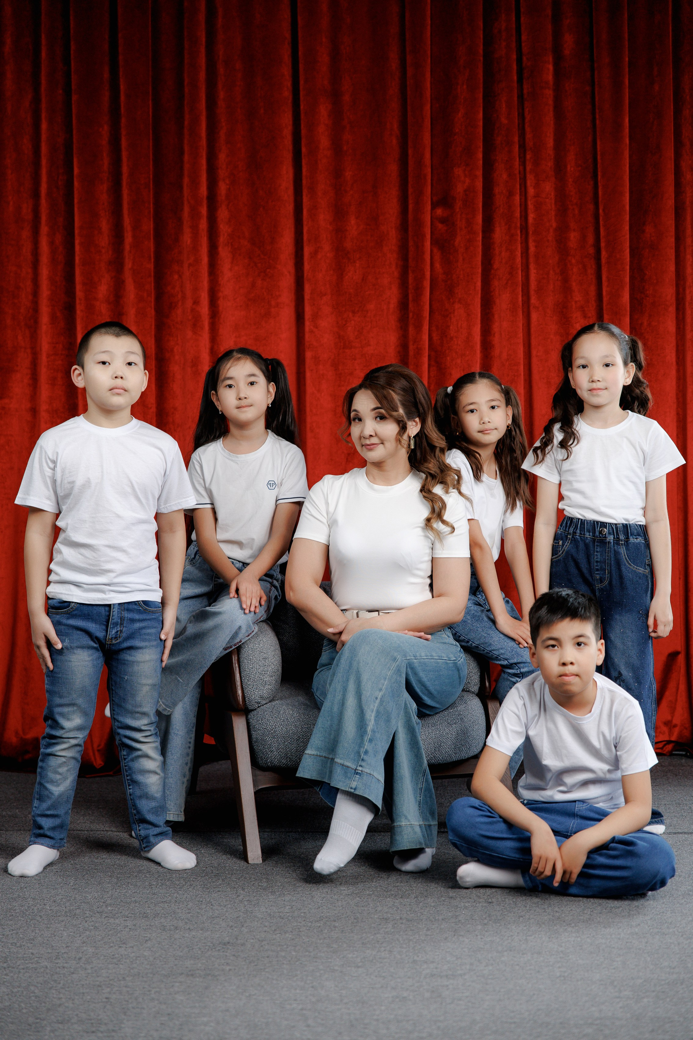 ШКОЛЬНАЯ ФОТОСЕССИЯ. ФОТОСТУДИЯ GALLERY