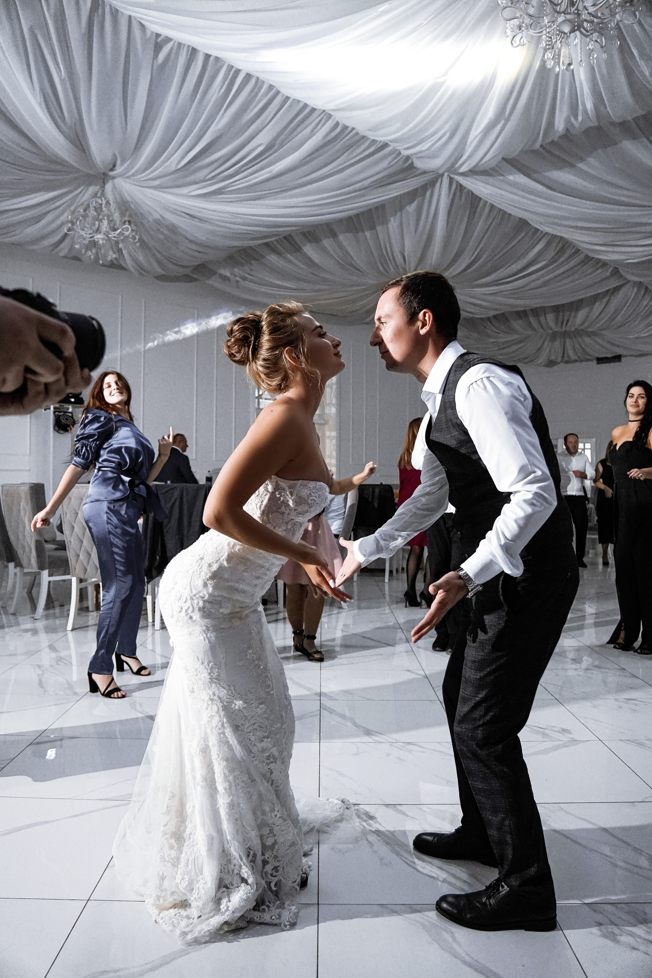 Владимир и Анна. Кортьярд. Свадебный фотограф и видеограф в Ростове-на-Дону. Максим и Наталья Лебедевы