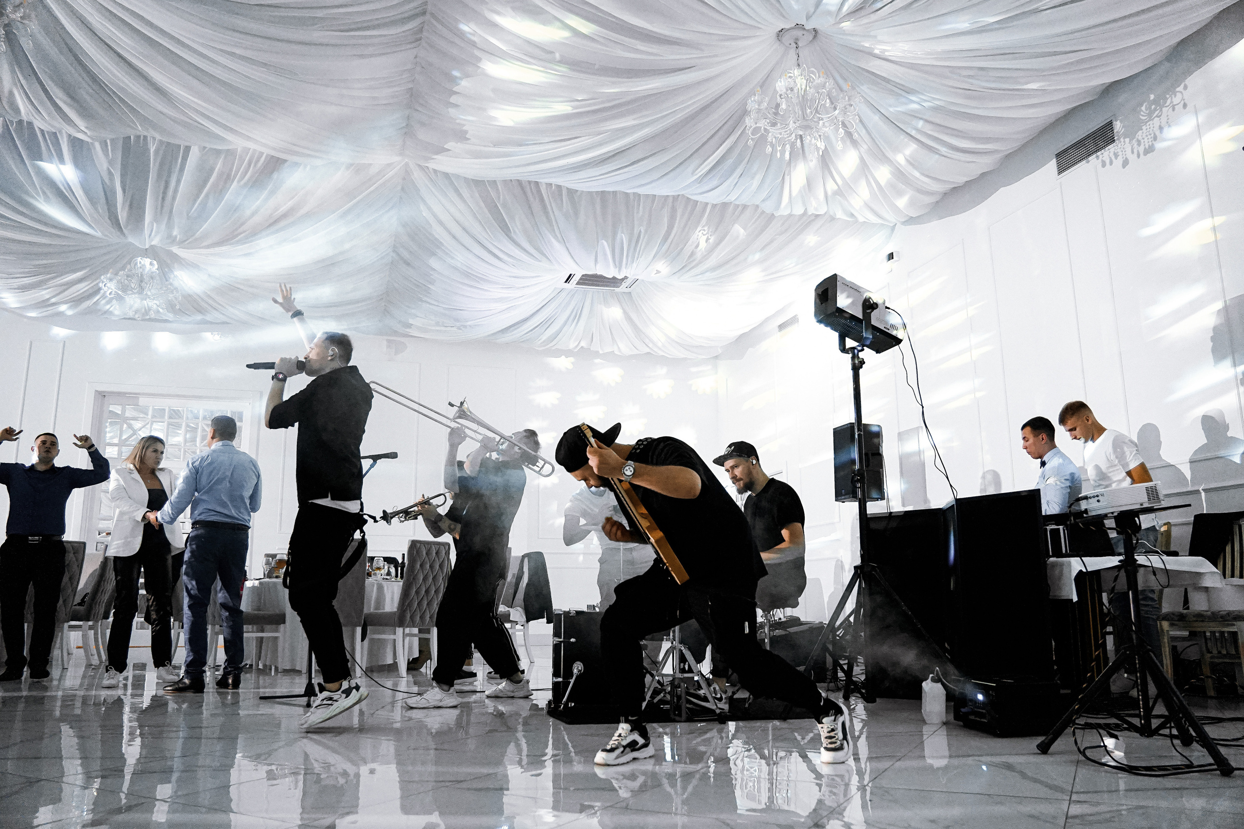 Владимир и Анна. Кортьярд. Свадебный фотограф и видеограф в Ростове-на-Дону. Максим и Наталья Лебедевы