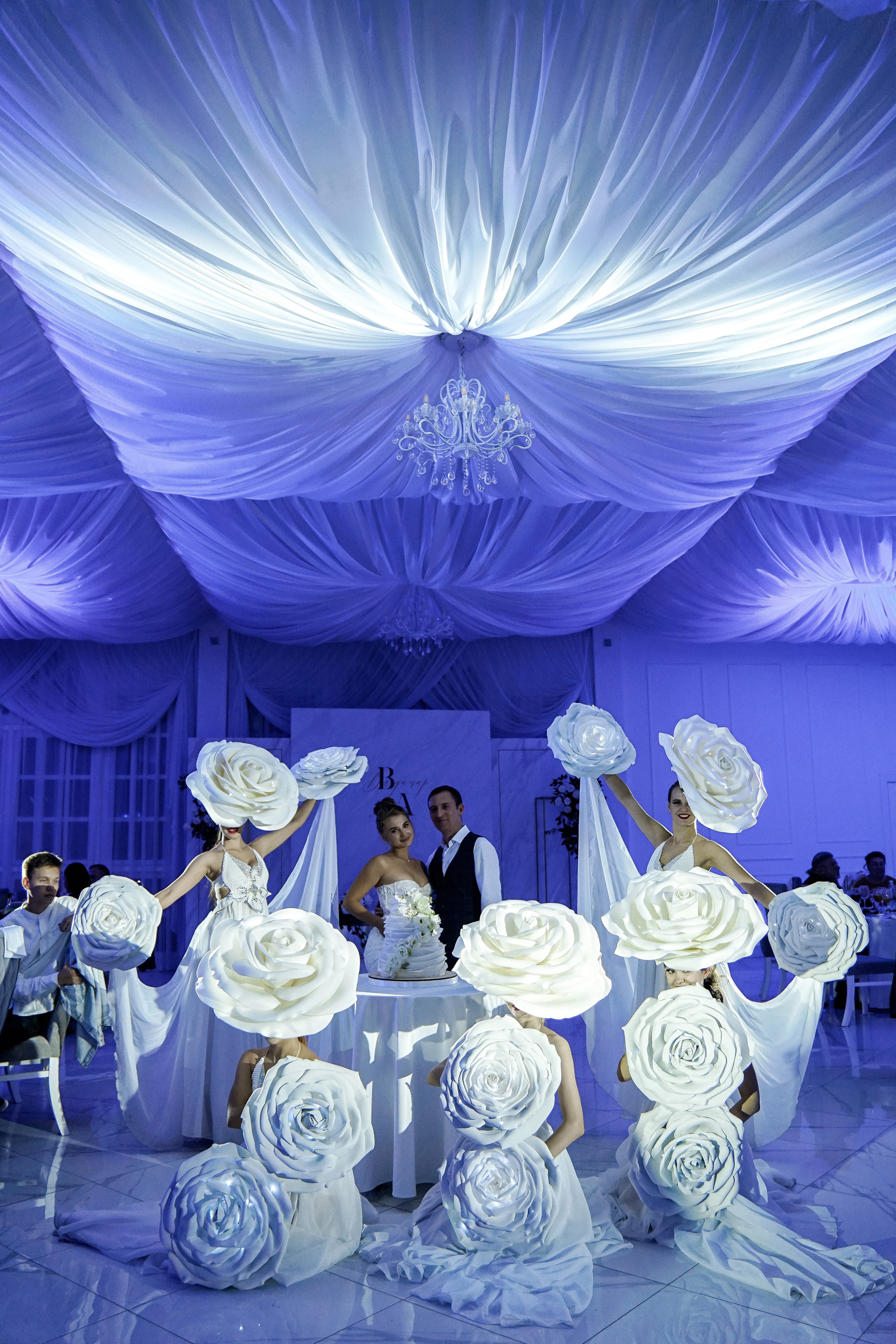 Владимир и Анна. Кортьярд. Свадебный фотограф и видеограф в Ростове-на-Дону. Максим и Наталья Лебедевы