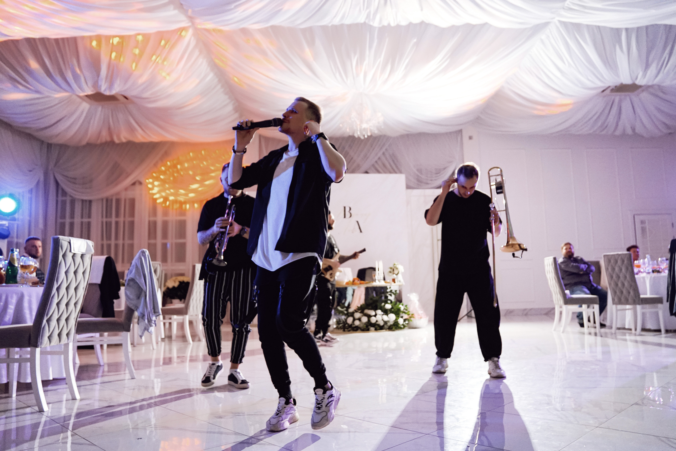 Владимир и Анна. Кортьярд. Свадебный фотограф и видеограф в Ростове-на-Дону. Максим и Наталья Лебедевы