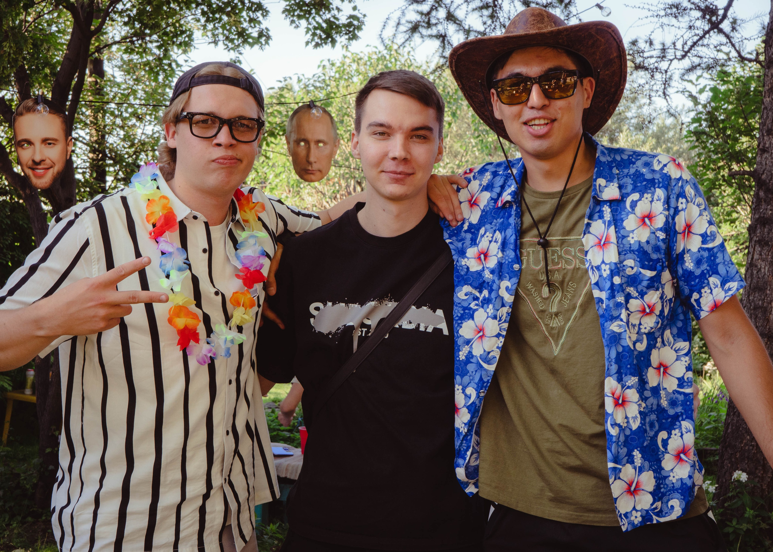 Гавайская вечеринка. Кир Анисин. Режиссер & фотограф