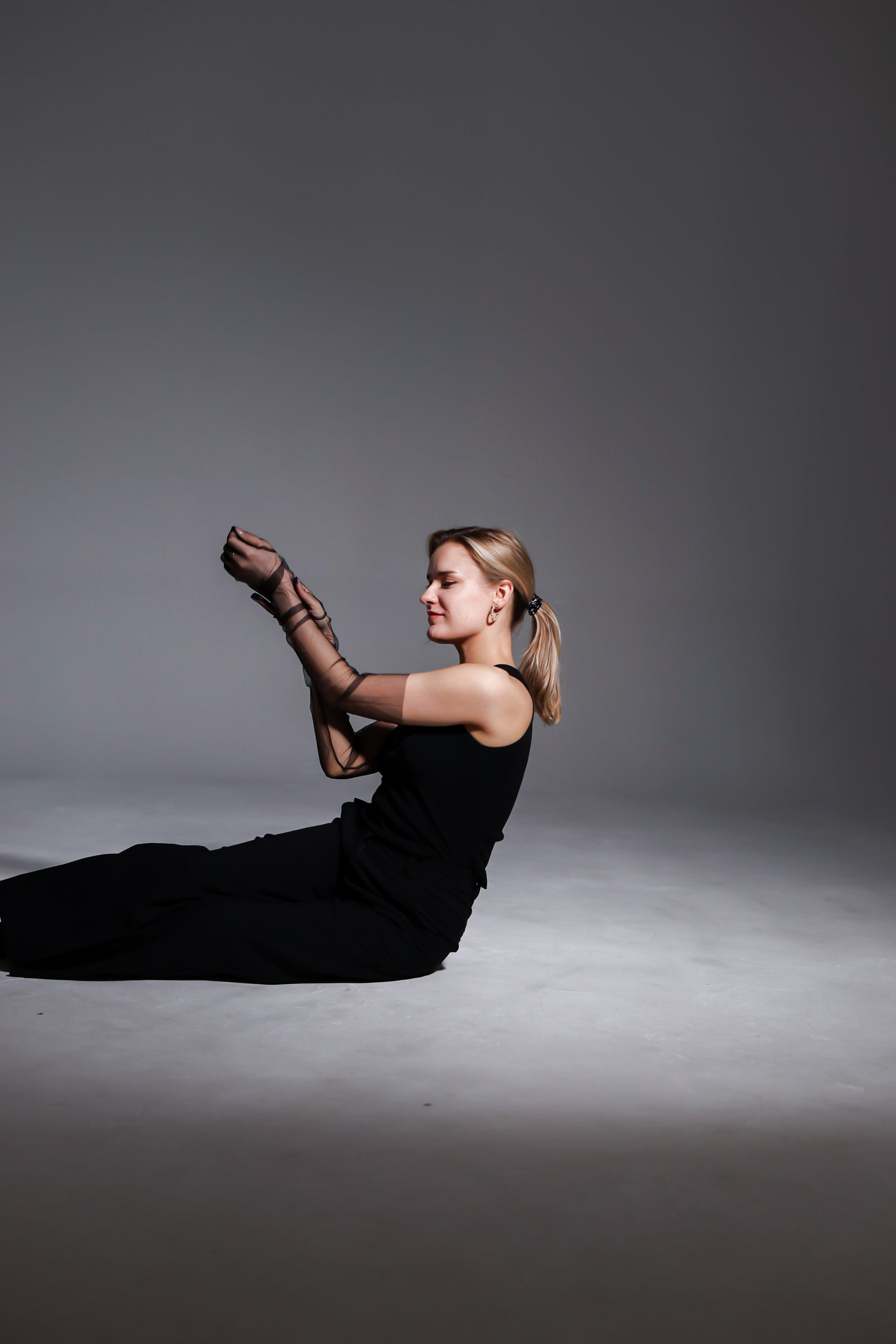 Фотосессия в студии Валерия. Женский фотограф в Орске Новотроицке Динара Долганова