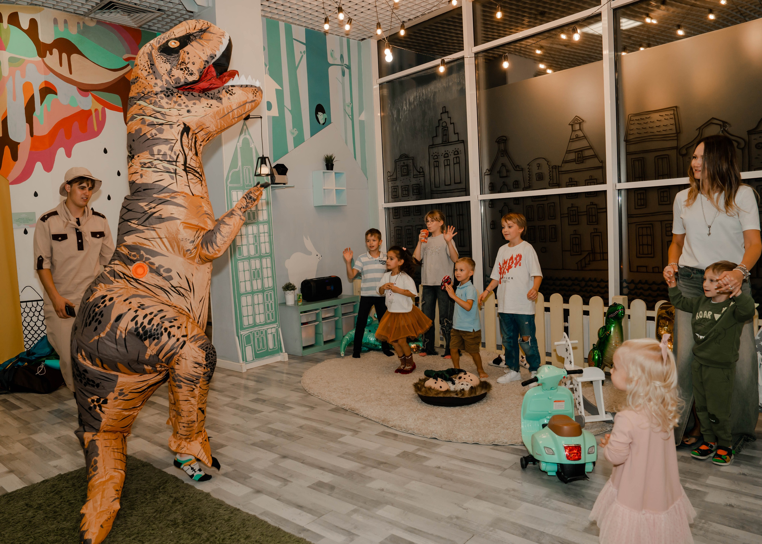 Грозный Тирекс. Крамер Юлиана детский и семейный фотограф