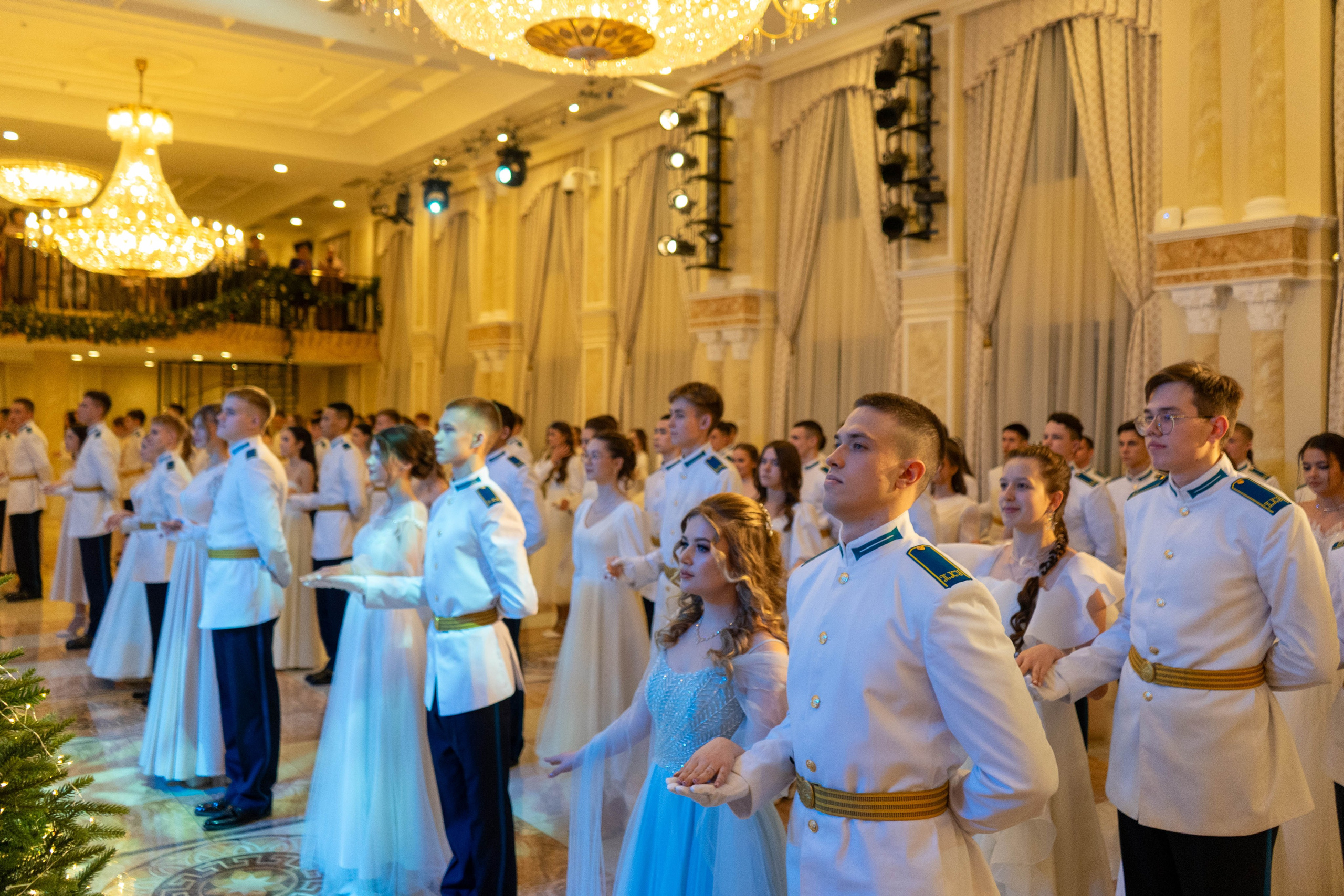 Кадетский бал. Фотограф, ТГК; https://t.me/Dyniks_eyes Dynik
