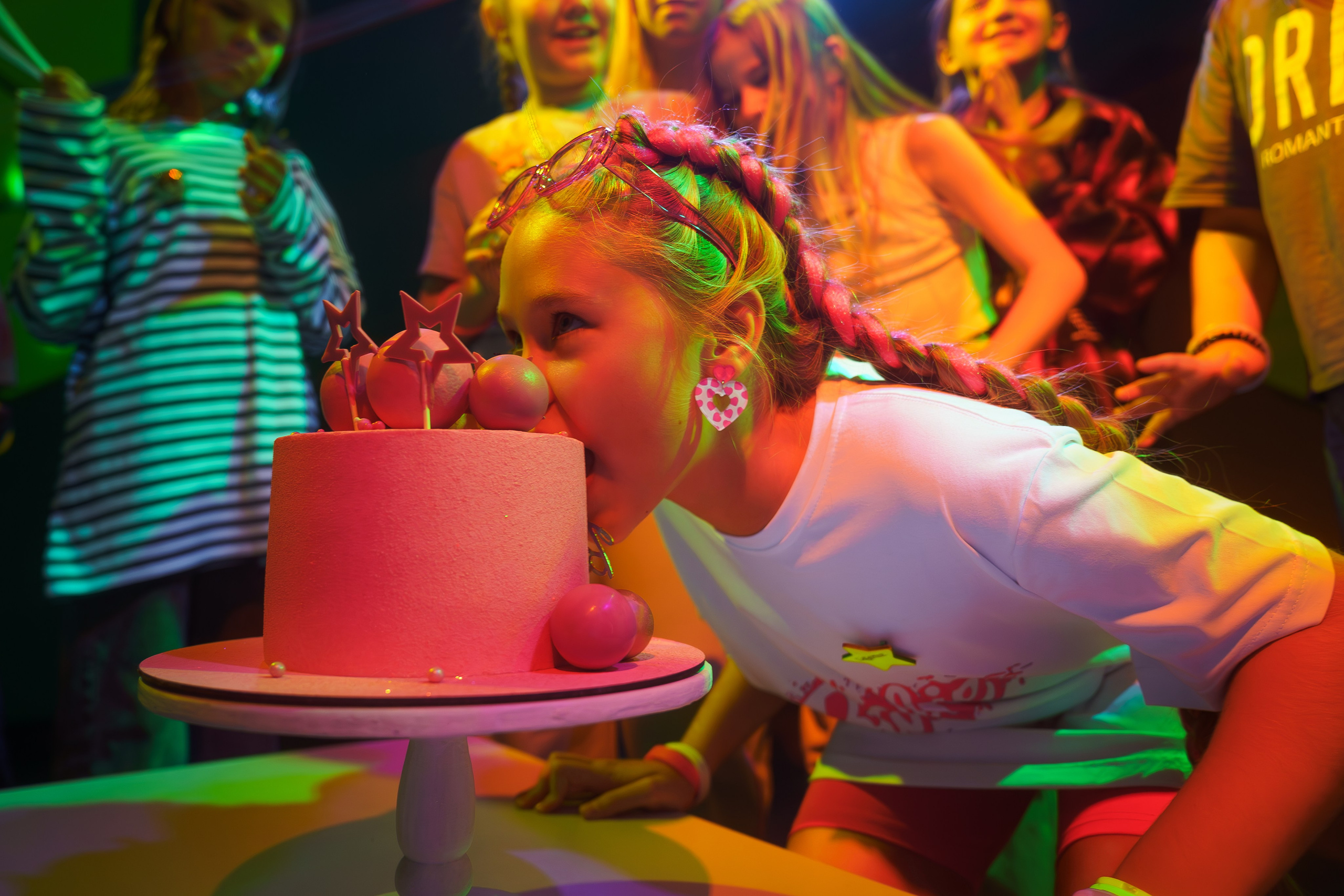 Дни Рождения в Labirint. Детский и семейный фотограф в Красноярске Настя Ярош