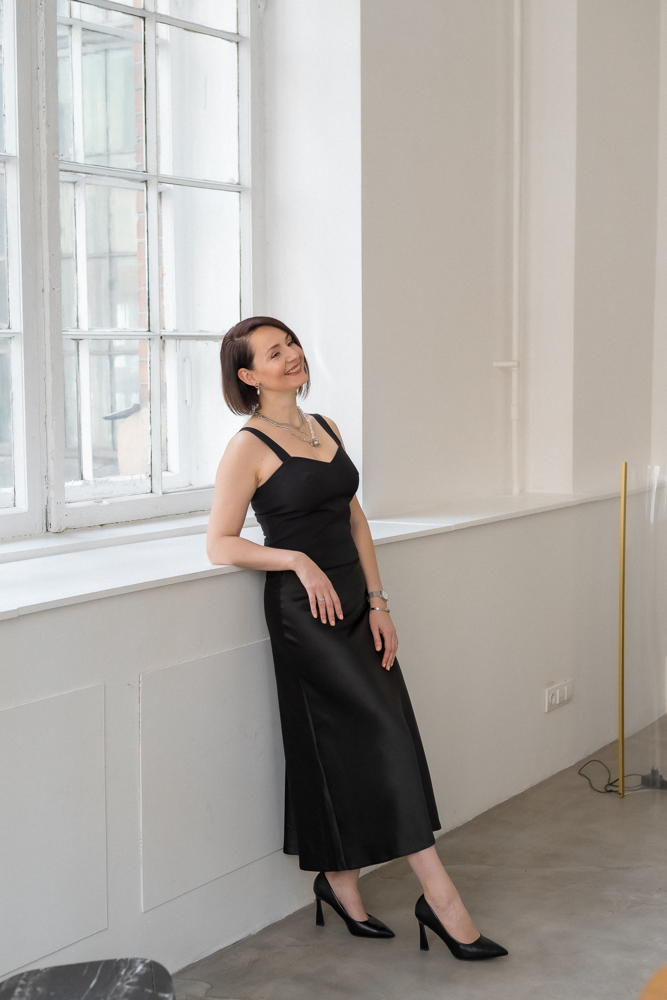 Портрет в минималистичной студии. КОНТЕНТ |БРЕНД фотограф Санкт-Петербург — Жанна Олтаржевская