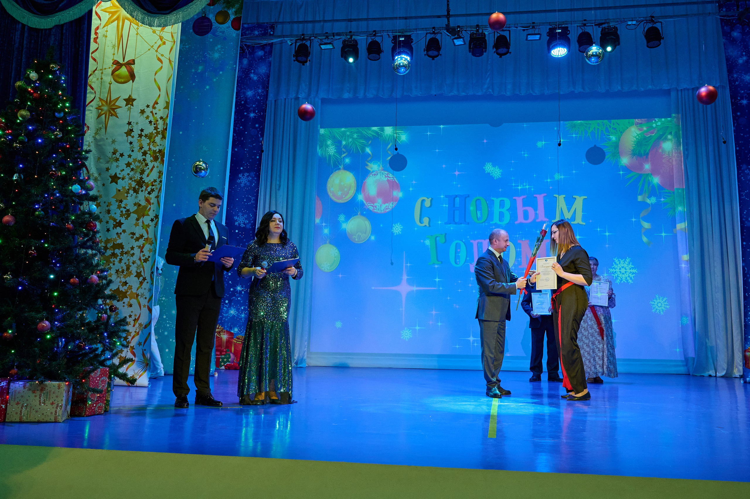 НГ концерт в Марьиной роще. Жизнь курорта Кабардинка в фотографиях