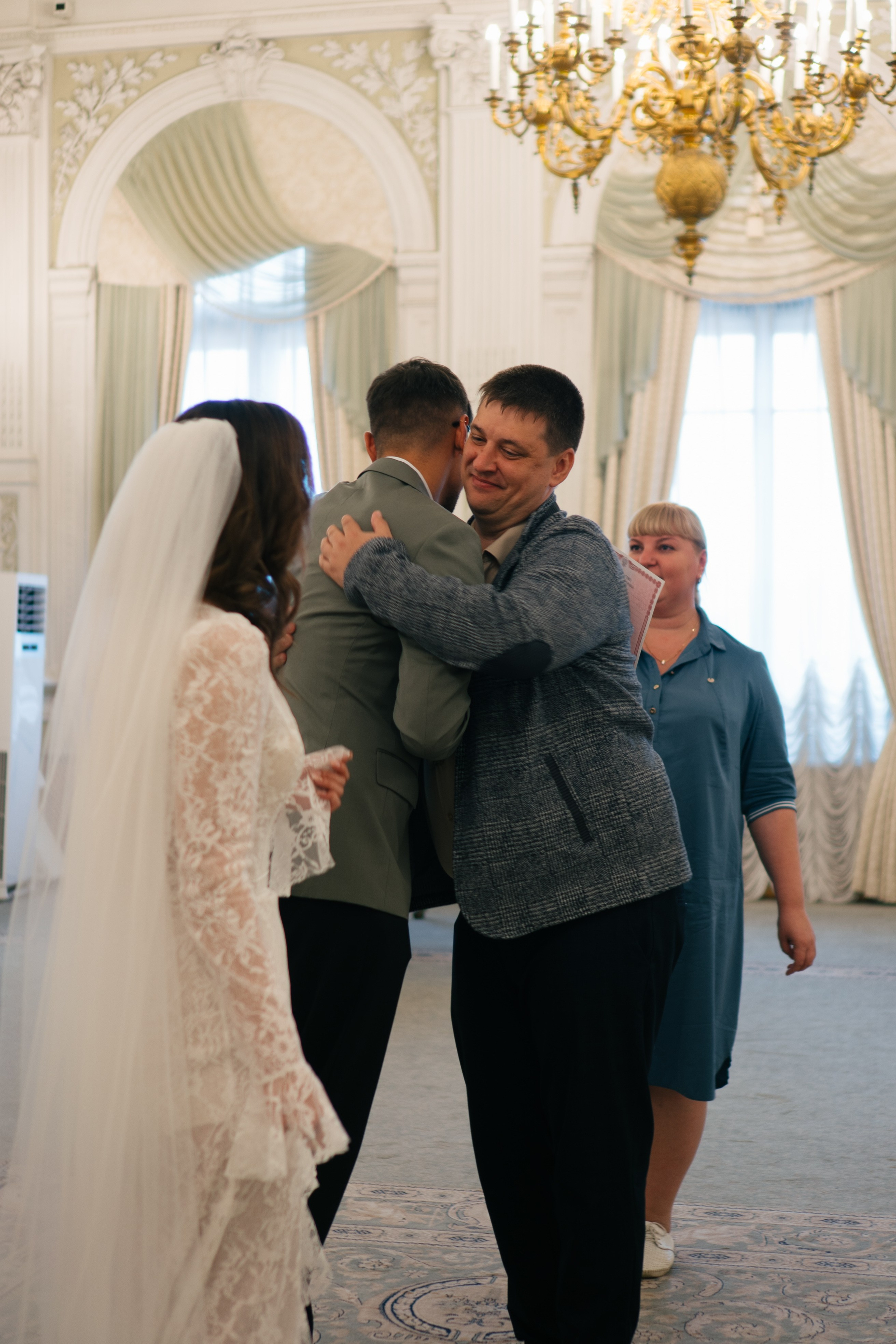 СЪЁМКИ В ПЕРВОМ ДВОРЦЕ ПРОГУЛКА И СТУДИЯ. Профессиональный фотограф, Санкт-Петербург — Виктория Богомолова