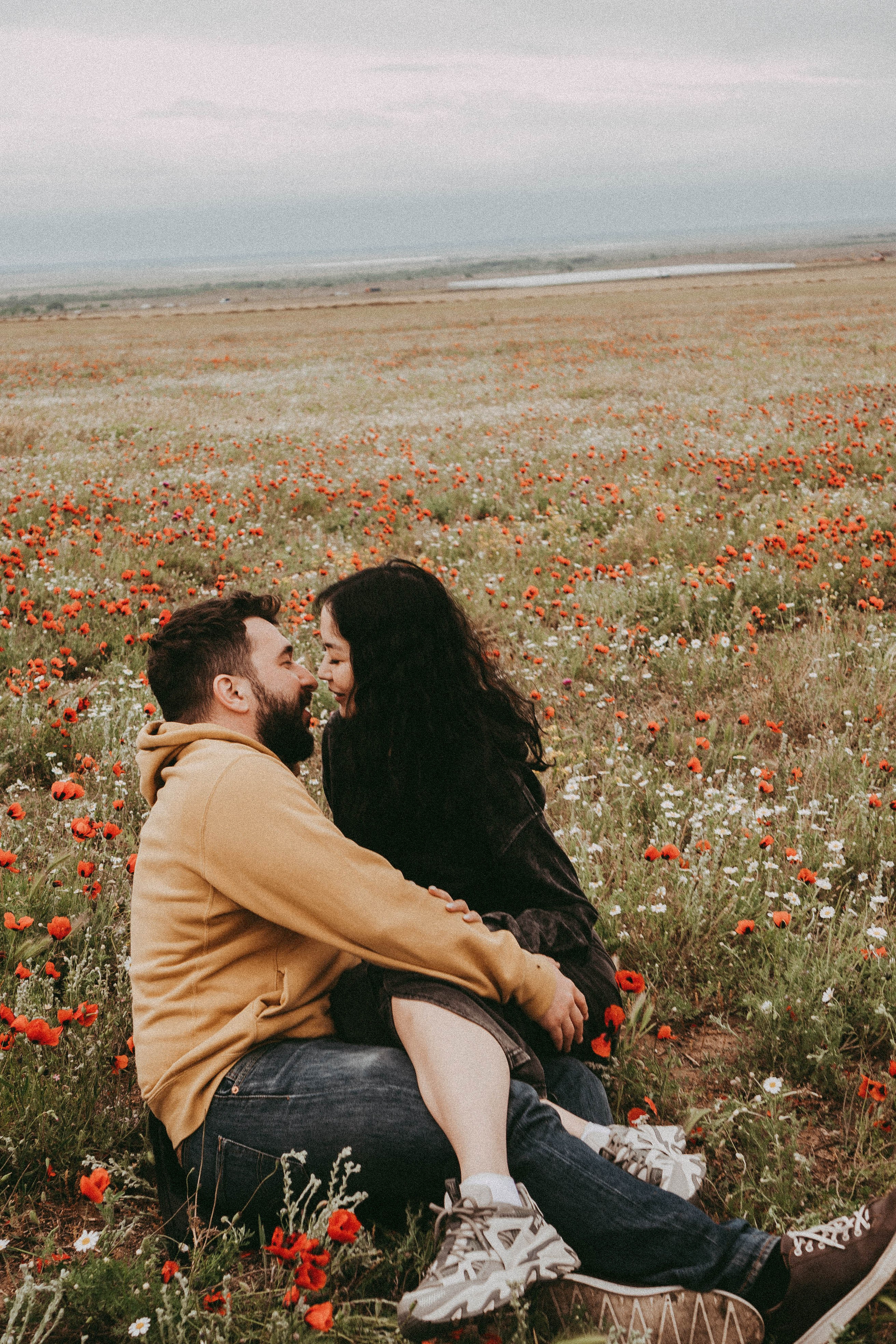 Любовь в маковом поле. Профессиональный фотограф, Санкт-Петербург — Виктория Богомолова