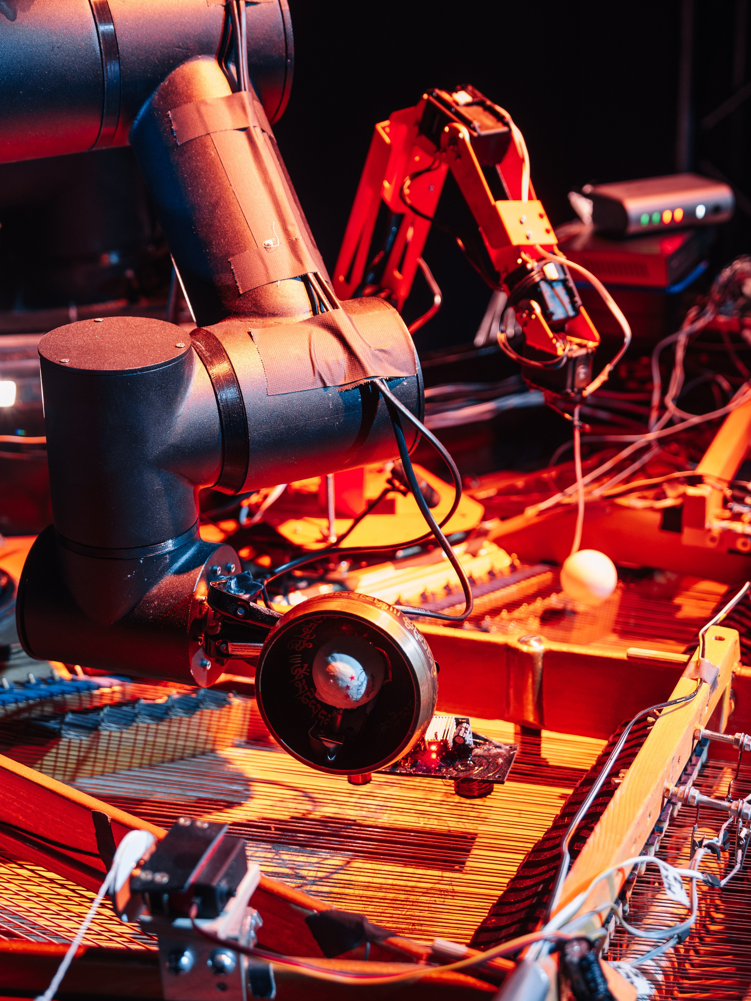 INTERVALS.EXHIBITION. @tomrus: Рустам Шагиморданов — фотограф