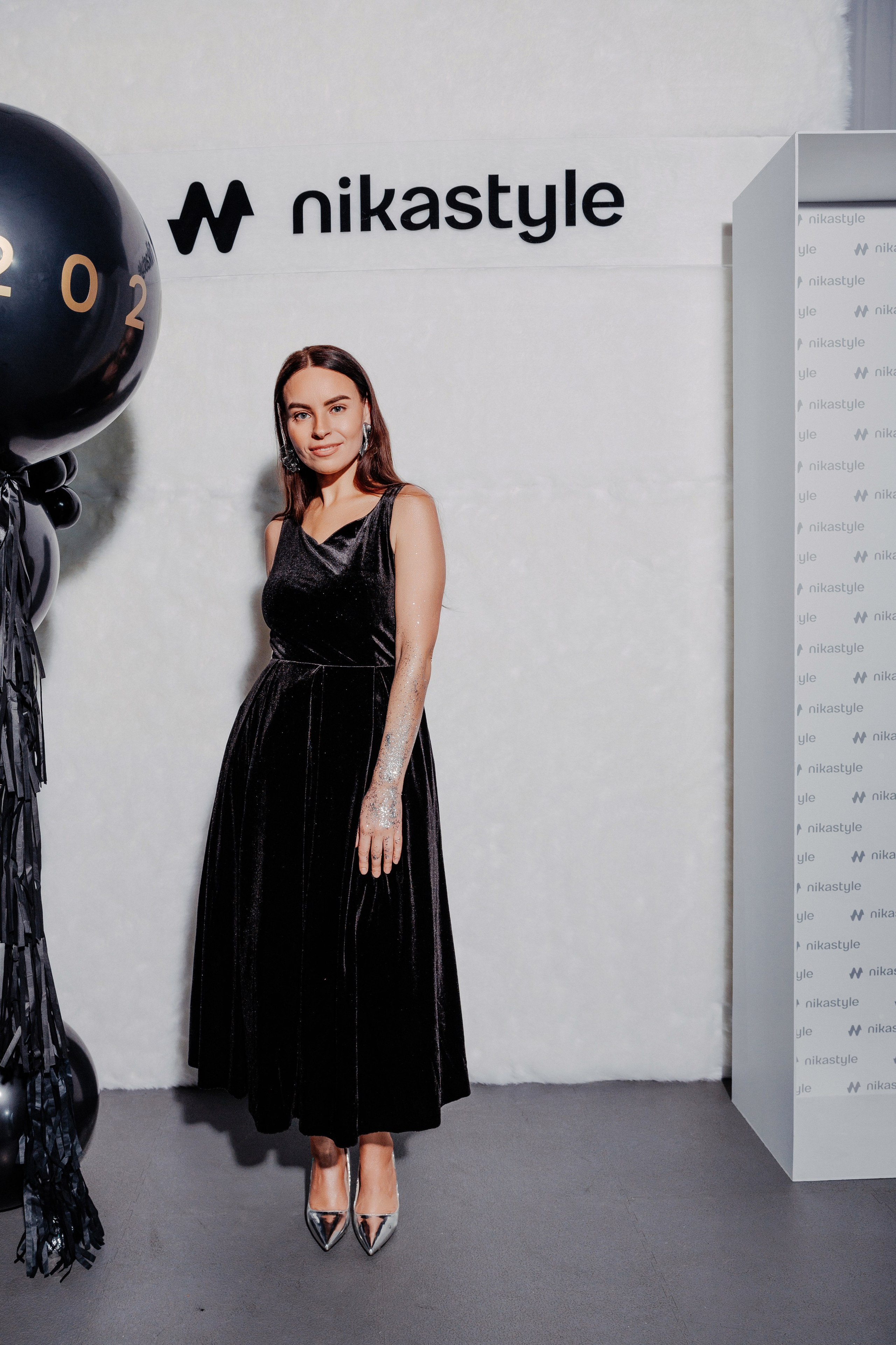 Анонс фото новогоднего корпоратива Nikastyle 2026 от фотографа во Владимире Евгений Топаз. Свадебный фотограф во Владимире Евгений Топаз