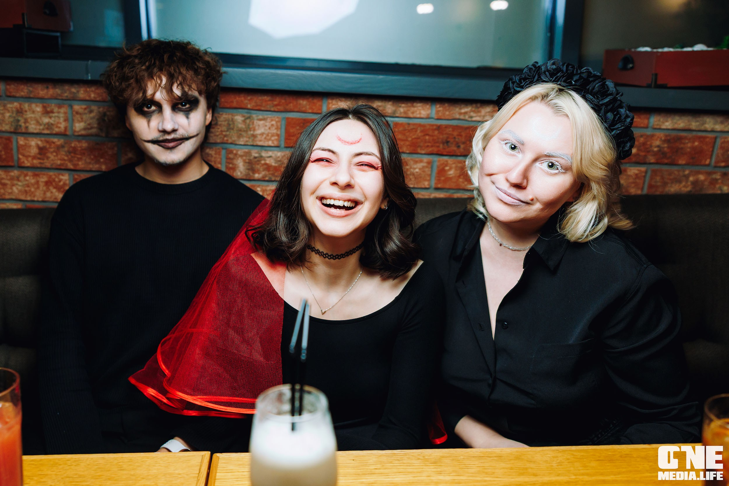 Фоторепортаж из бара Баррэ. One Media Life: фоторепортажи, фотоотчеты с мероприятий и заведений